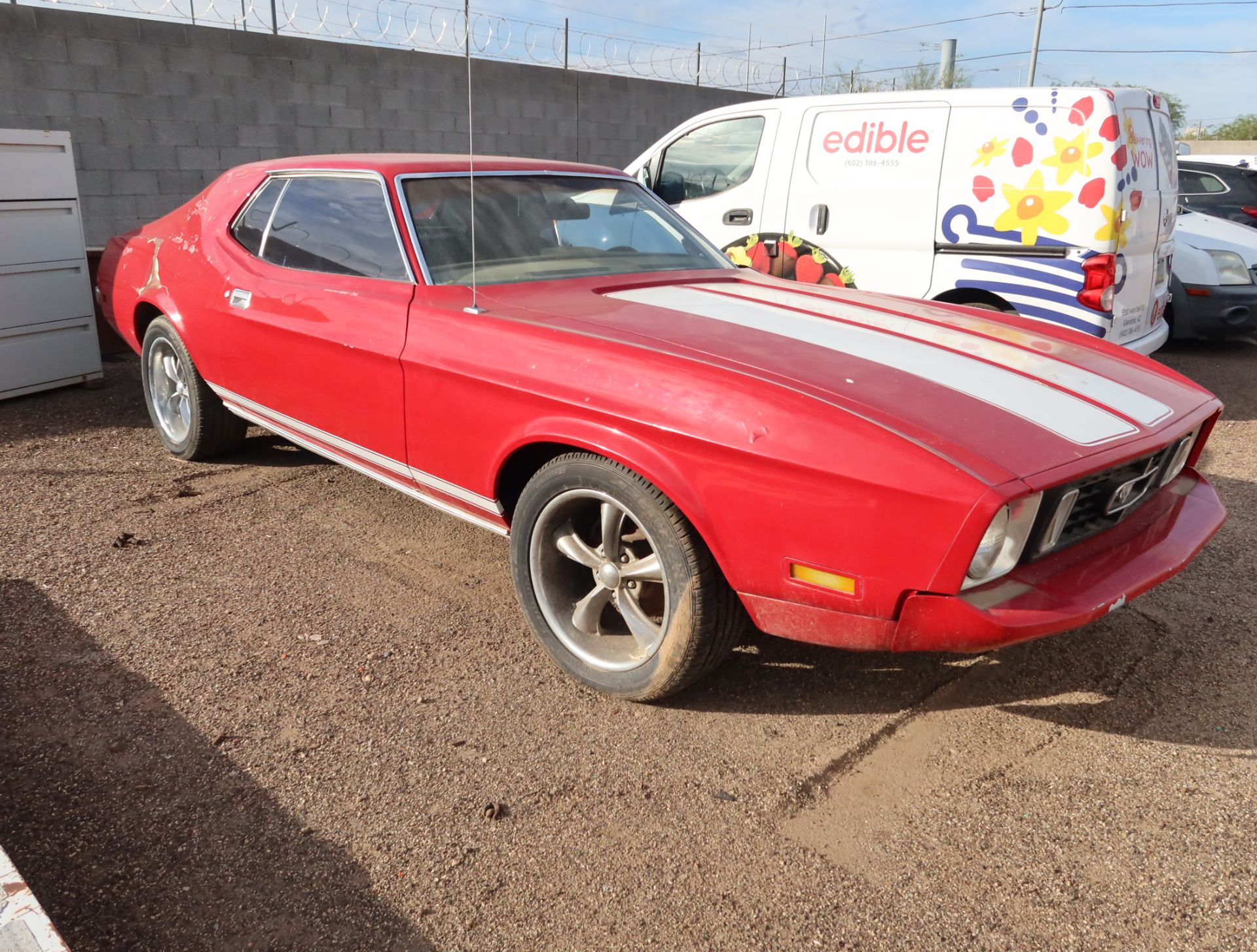 1973 MUSTANG HARD TOP, MILES: 96482, BOSS WHEELS, NOT RUNNING - Image 3 of 9