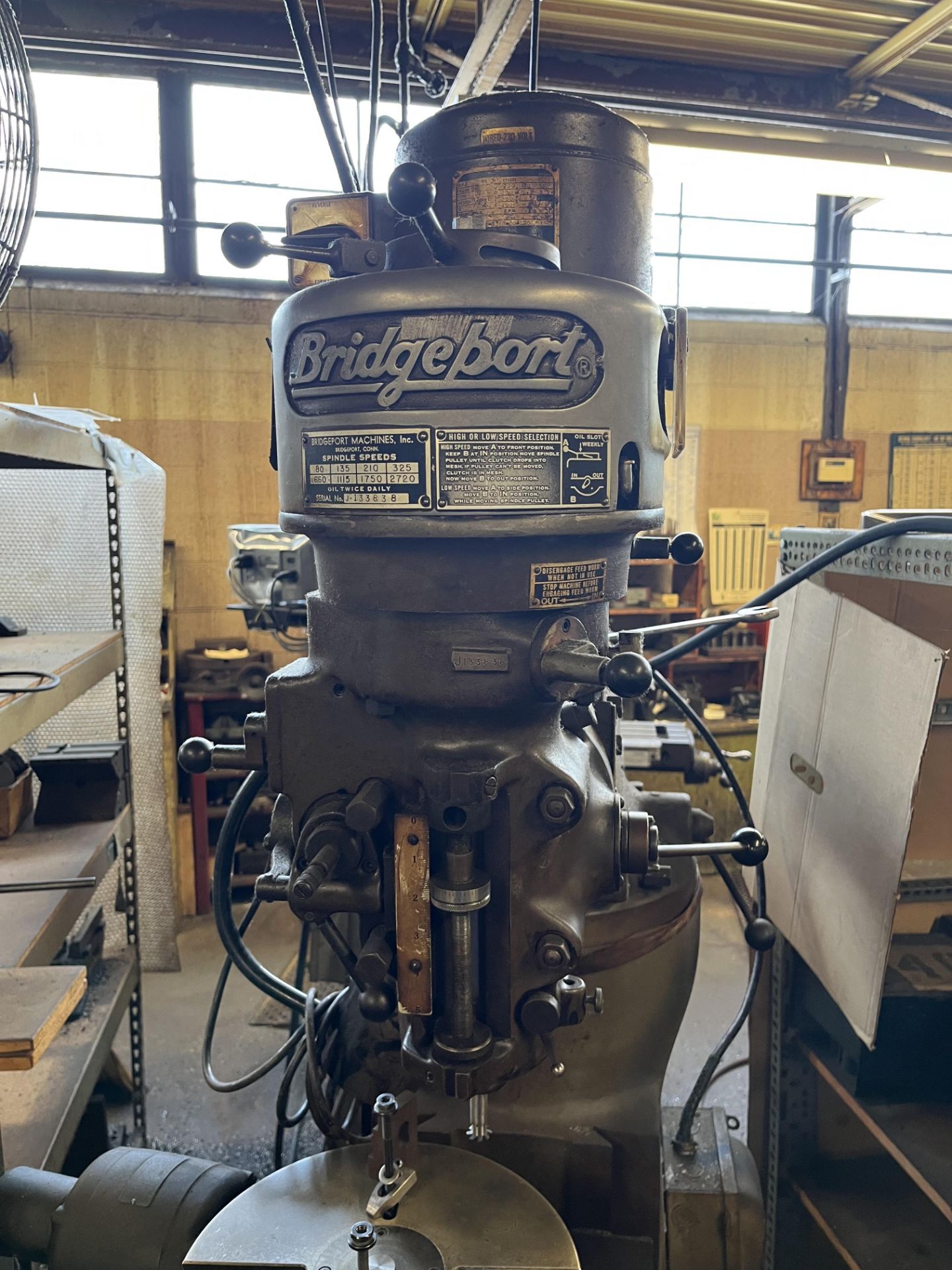 Bridgeport 1HP Vertical Mill, 9”x42” Table *table fixture not included - Image 2 of 5