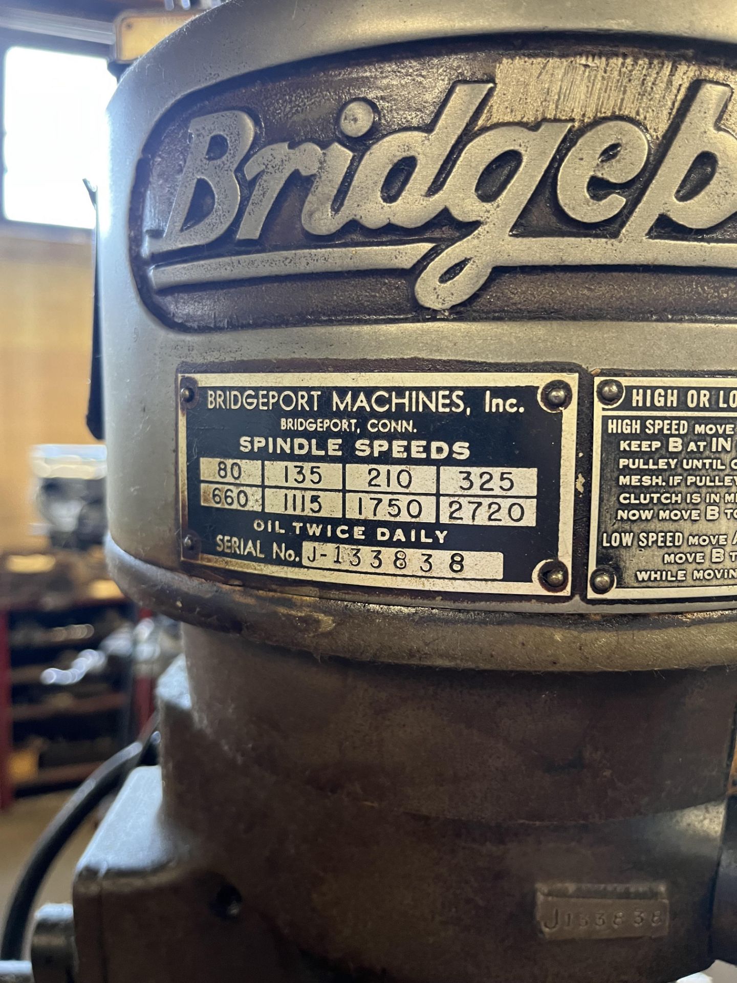 Bridgeport 1HP Vertical Mill, 9”x42” Table *table fixture not included - Image 3 of 5