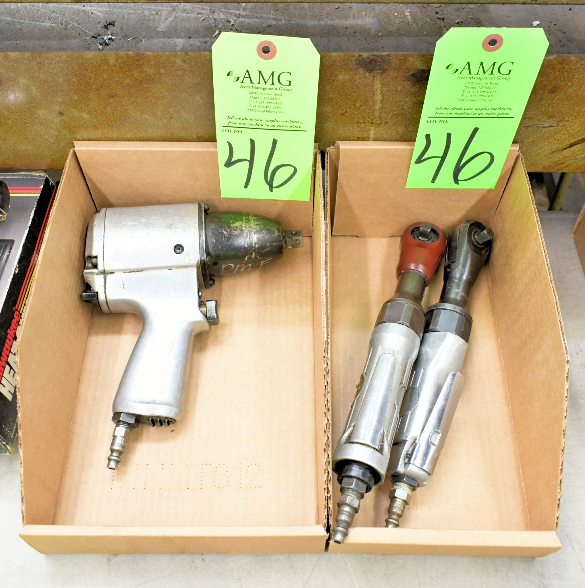 Lot-(2) Pneumatic 3/8" Drive Angle Ratchet Guns and (1) 1/2" Drive Pneumatic Impact Gun in (2)