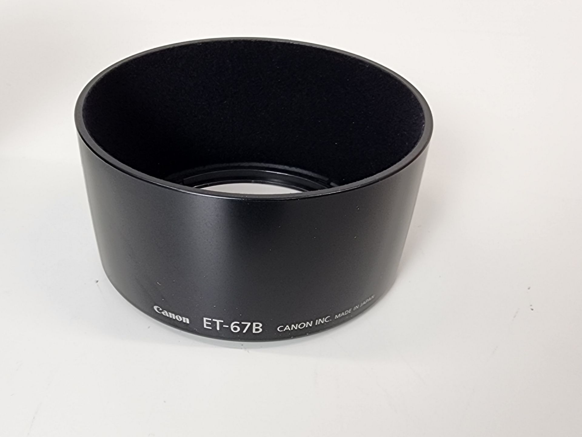 Canon Model EOS 80D (W) DSLR Camera Body, 24.2 Mega Pixel, Dual Pixel CMOS AF, Cross-Type Zmac 45- - Image 9 of 14