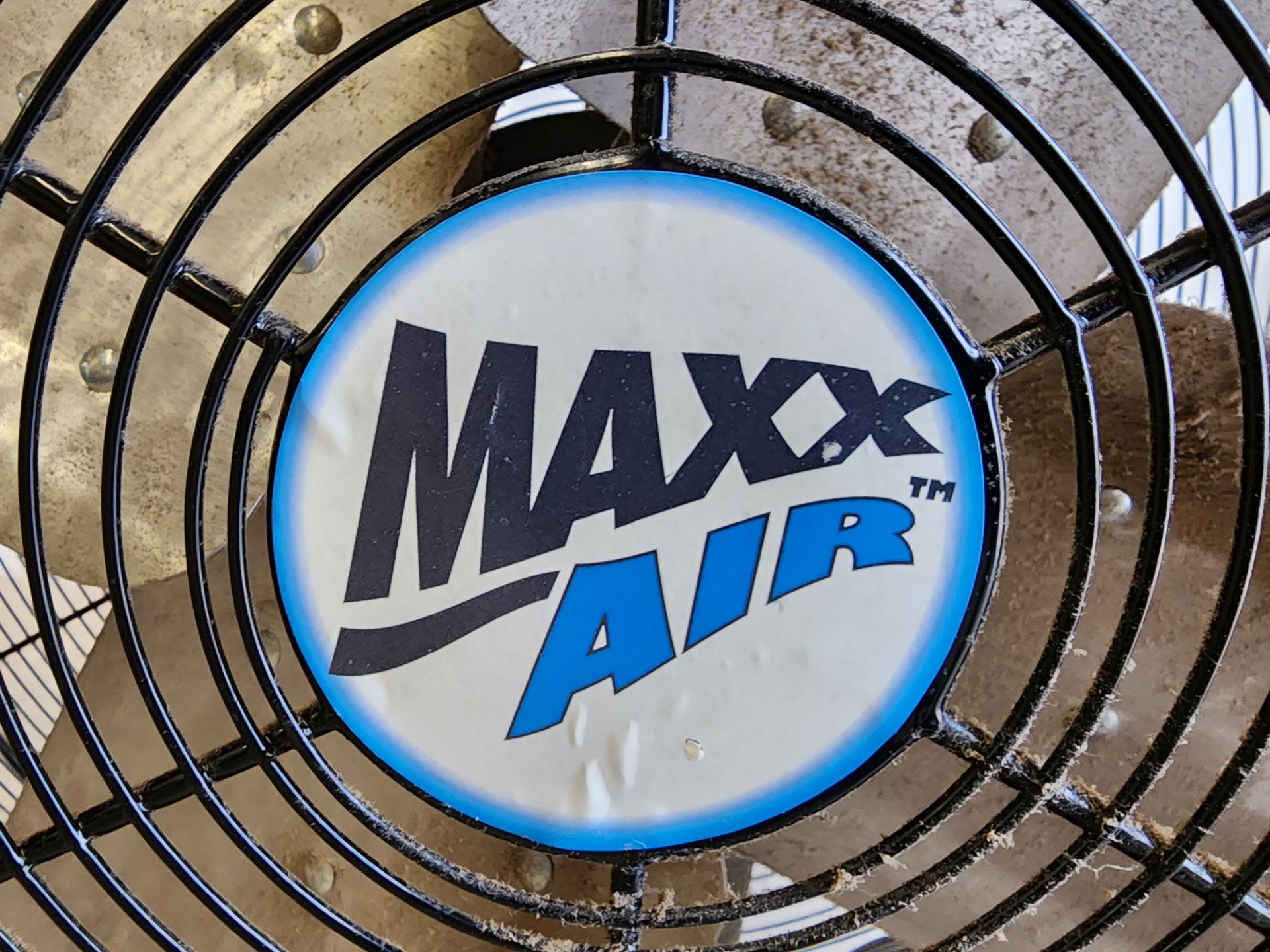 Maxx Air Model BF36DD 36" 2-Speed Industrial Floor Fan - Image 5 of 5