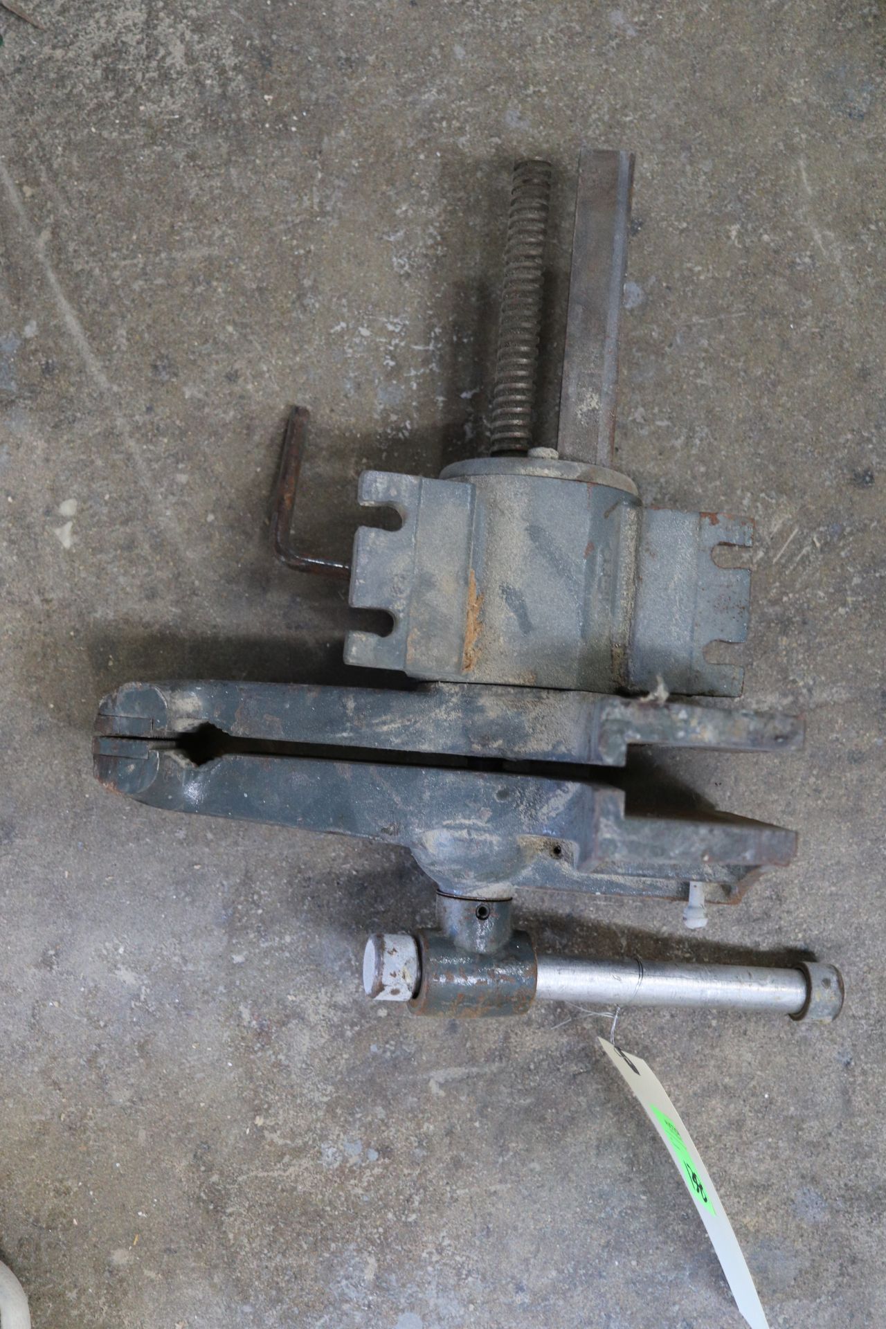 Wilton wood vise