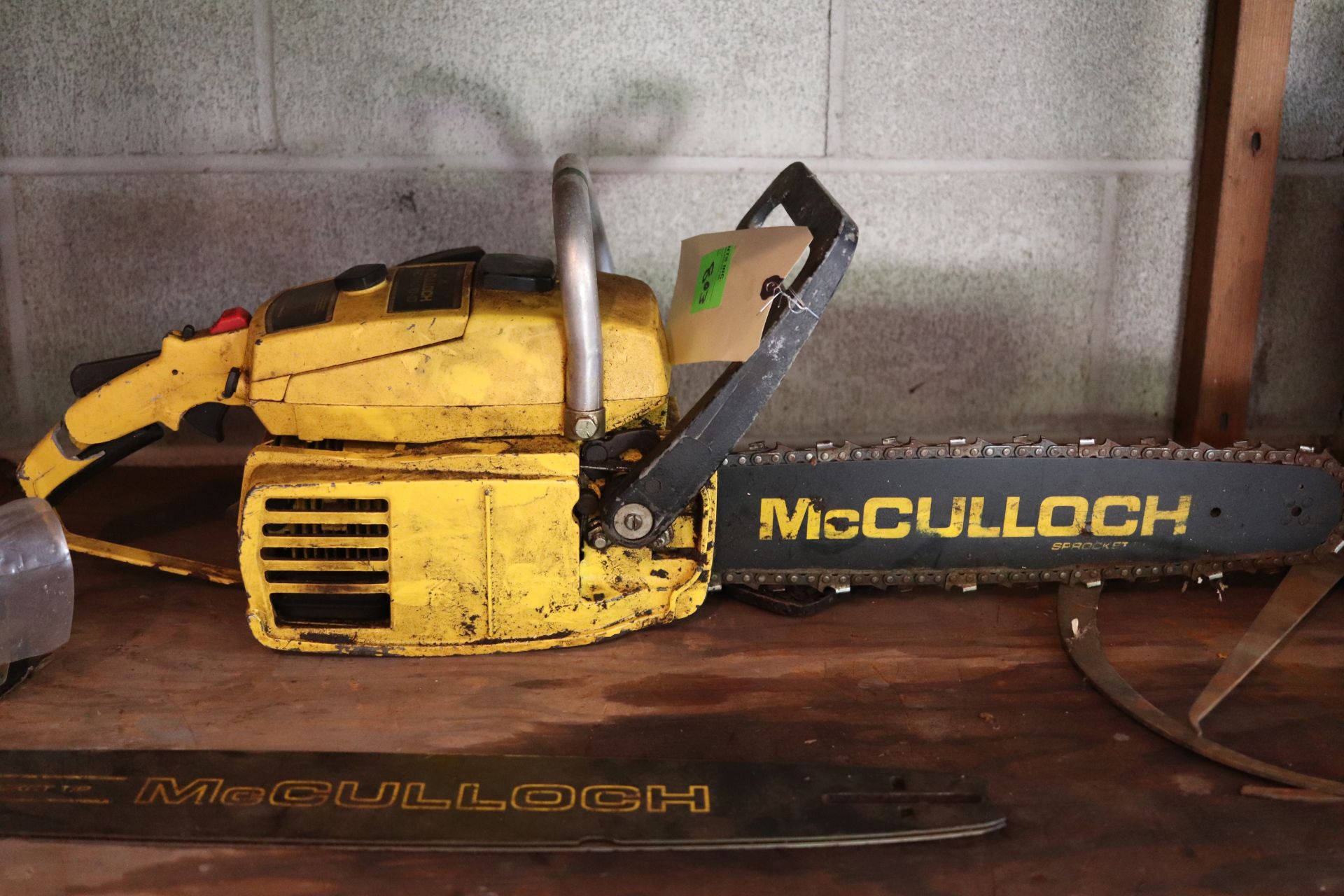 Chainsaw by McCulloch, with three chains and oil