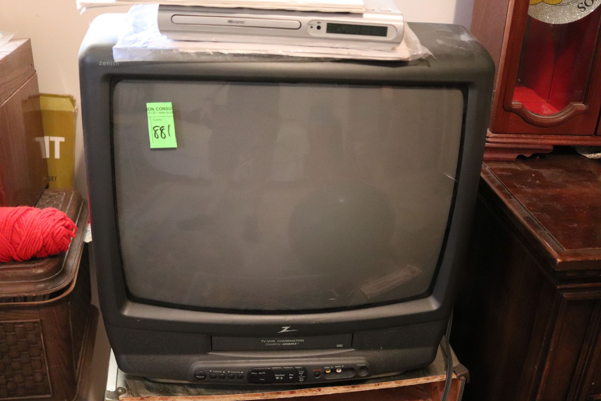 Zenith 14" TV/VCR combo with Memorex DVD player