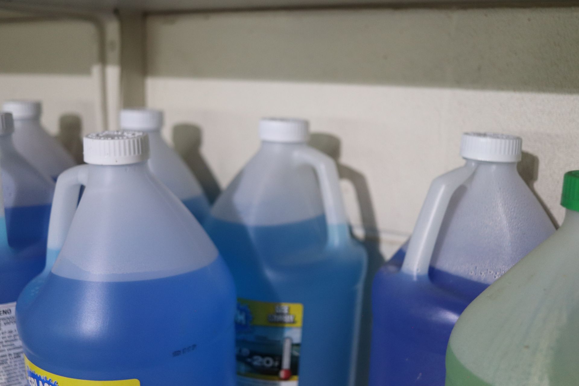 Miscellaneous fluids on shelf - Image 3 of 3