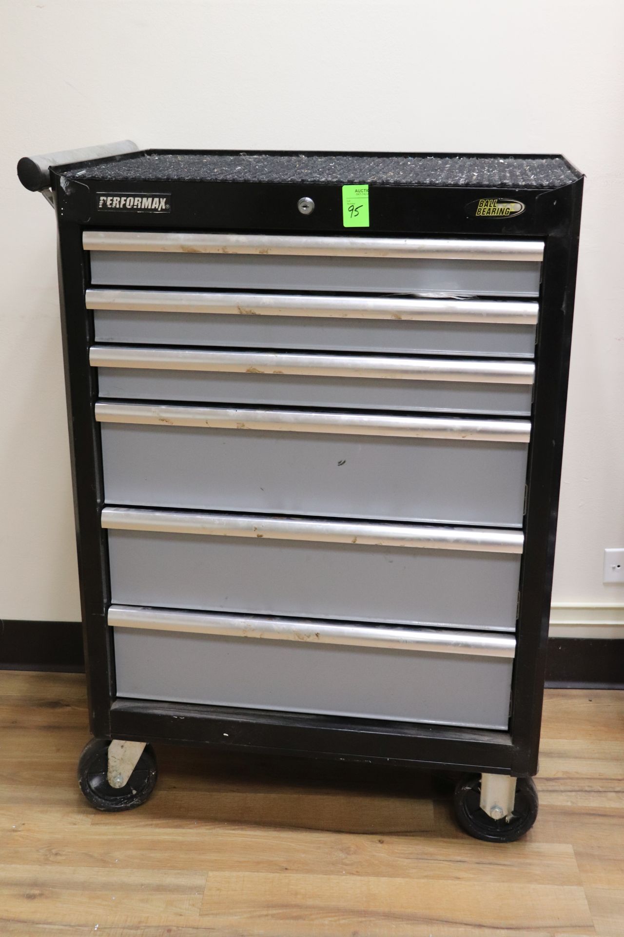 Performax ball bearing toolbox on casters