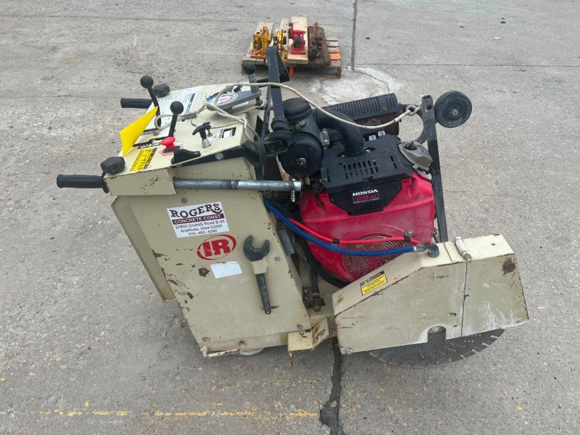 2004 Ingersoll Rand WS20 Walk Behind Concrete Saw, Serial #007916U409, Honda 20.0 V-Twin Engine. Loc - Image 2 of 7