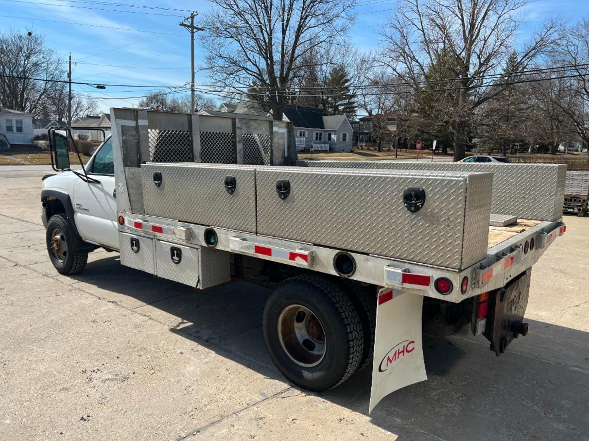 2003 GMC 3500 4 x 4 Dually Work Truck, VIN #1GDJK34133E236938, Miles 203,630, Rebuilt Automatic Tran - Image 4 of 22