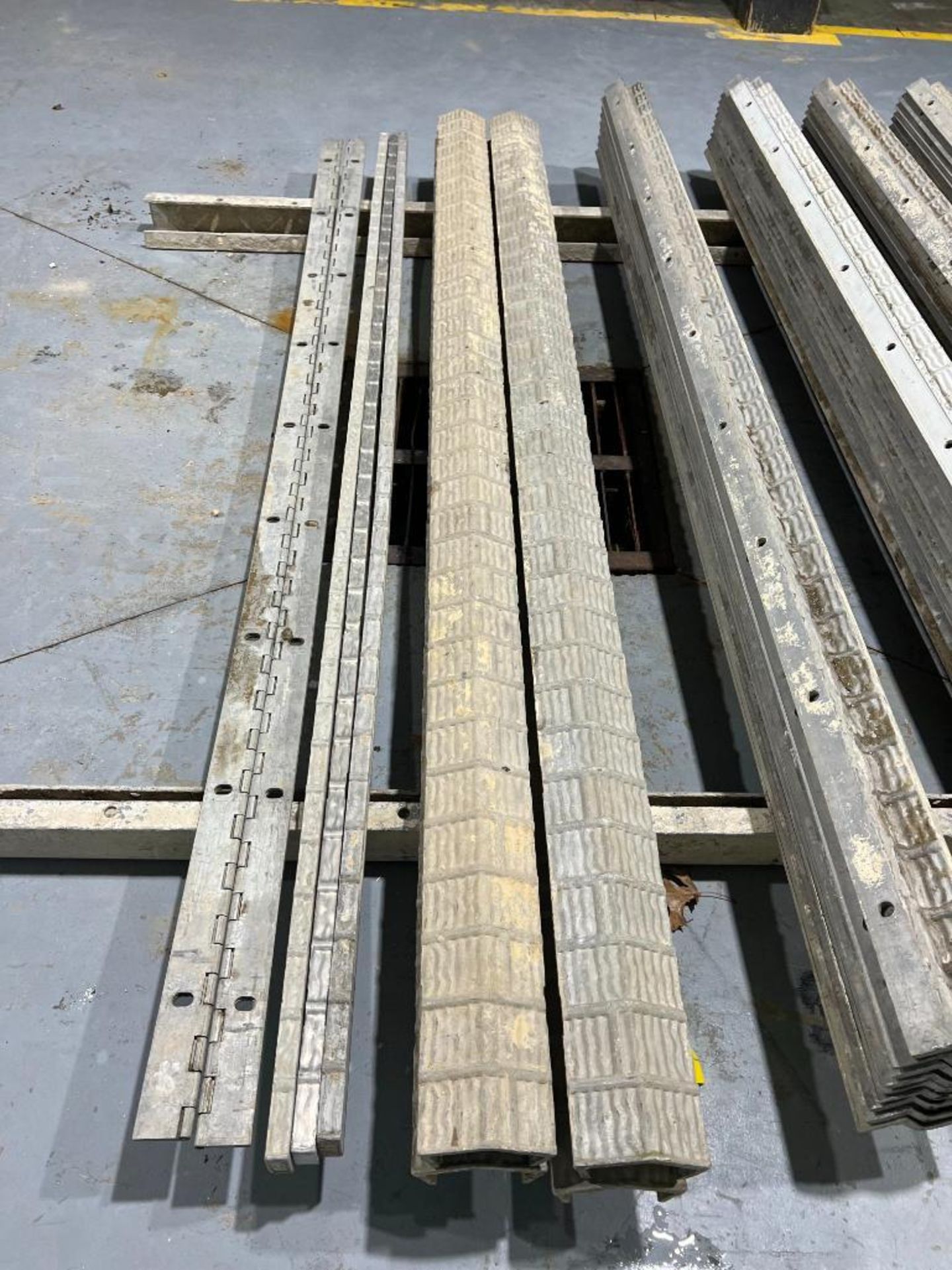 (4) 4" x 4" x 9' 45 degree ISC, (3) 1" x 9' Filler & (2) 9' Hinge Vertibrick Wall Ties 6-12 Hole Pat