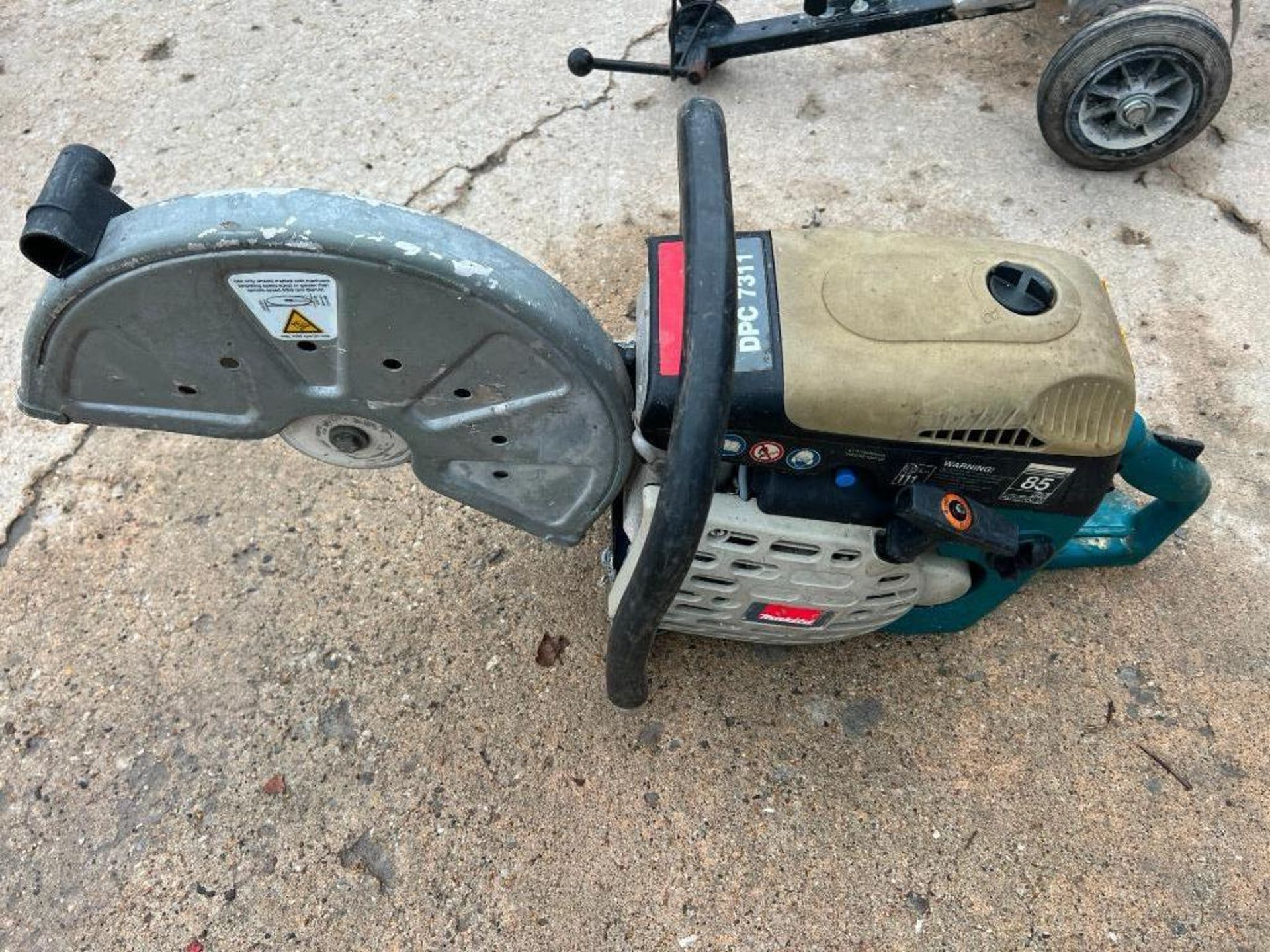 Makita DPC 7311 Concrete Saw. Located in Mt. Pleasant, IA