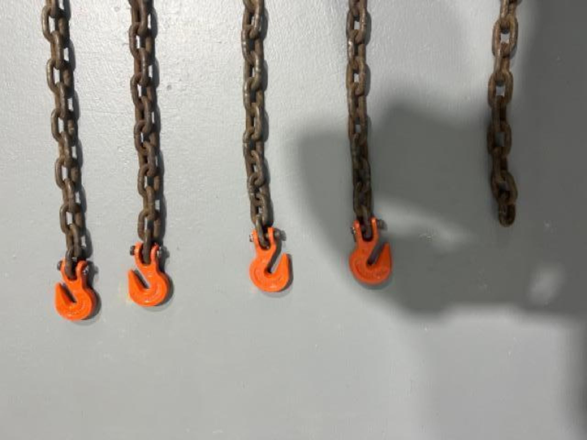 Misc. chain with hook - Image 3 of 4