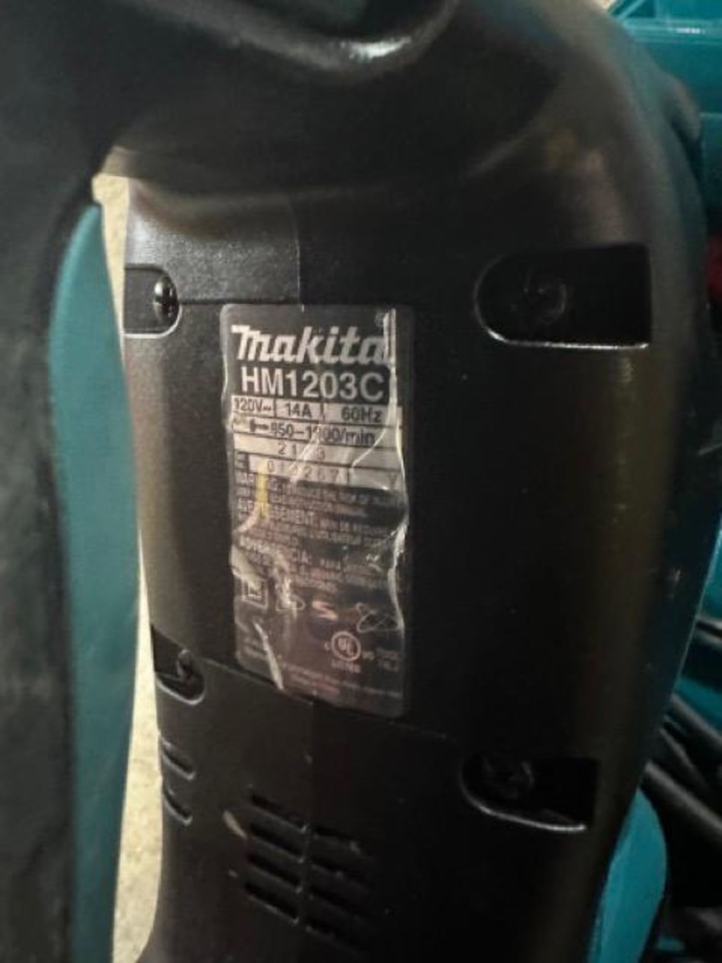 Makita HM1203C SDS Max demolition hammer, like new, includes NEW Hilti bits - Image 3 of 4