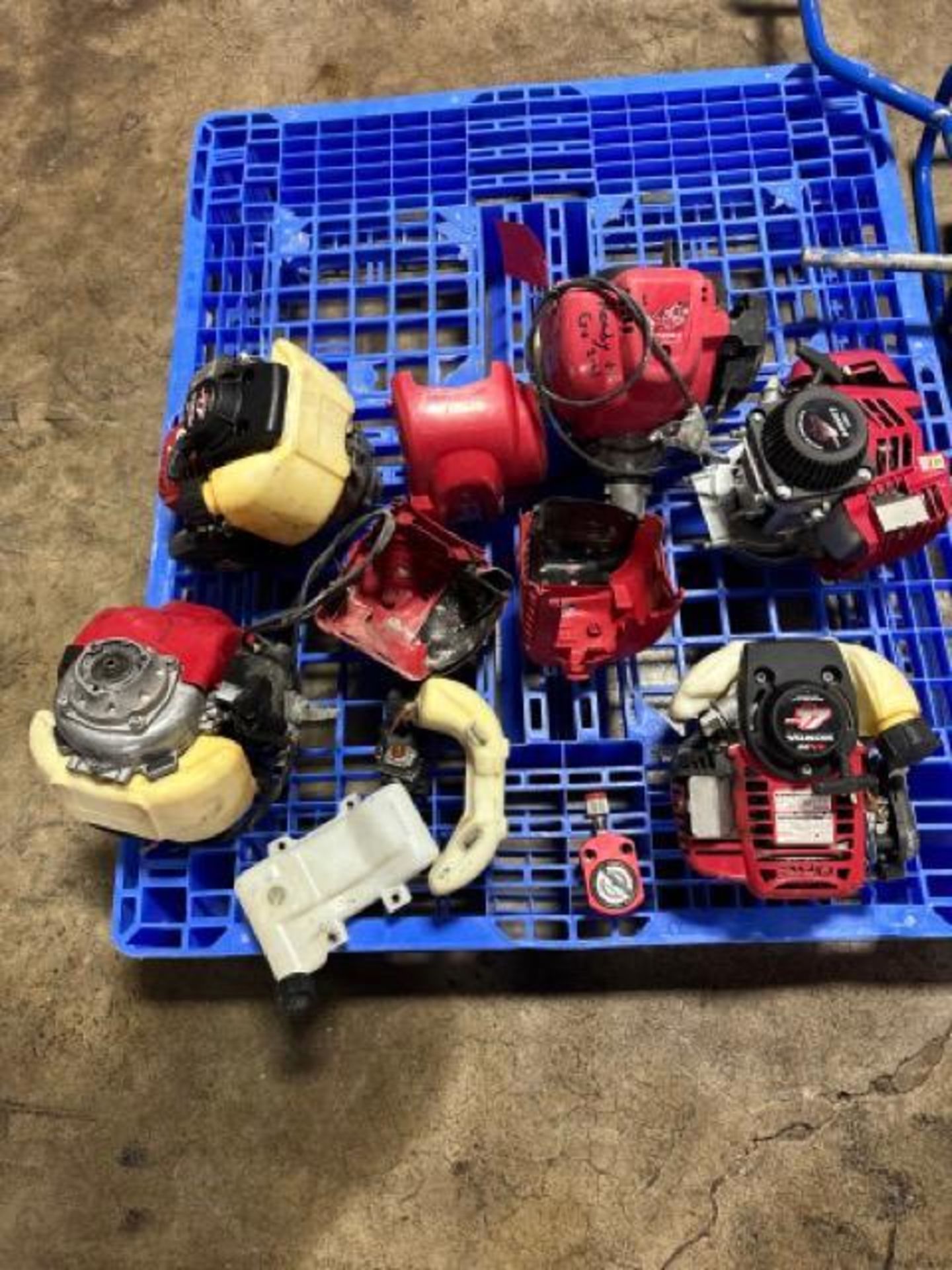 Pallet of misc. Honda engines for parts