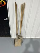 (4) flat head shovel