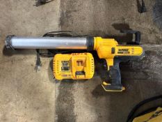 DeWalt 20v cordless adhesive gun, model: DCE580, no battery