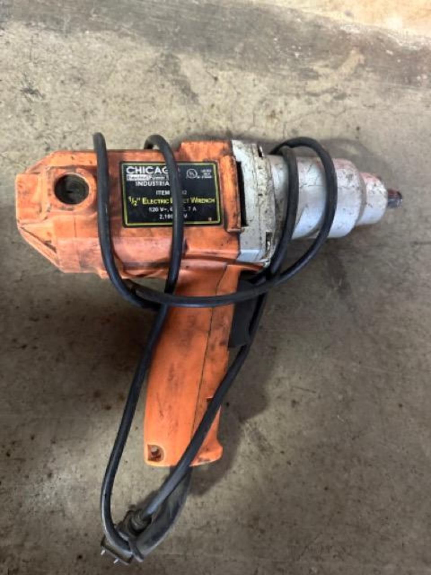 (1) Earthquake 1/2" air impact wrench, (1) Chicago Electric 1/2" electric impact wrench, (1) Chicago - Image 5 of 11