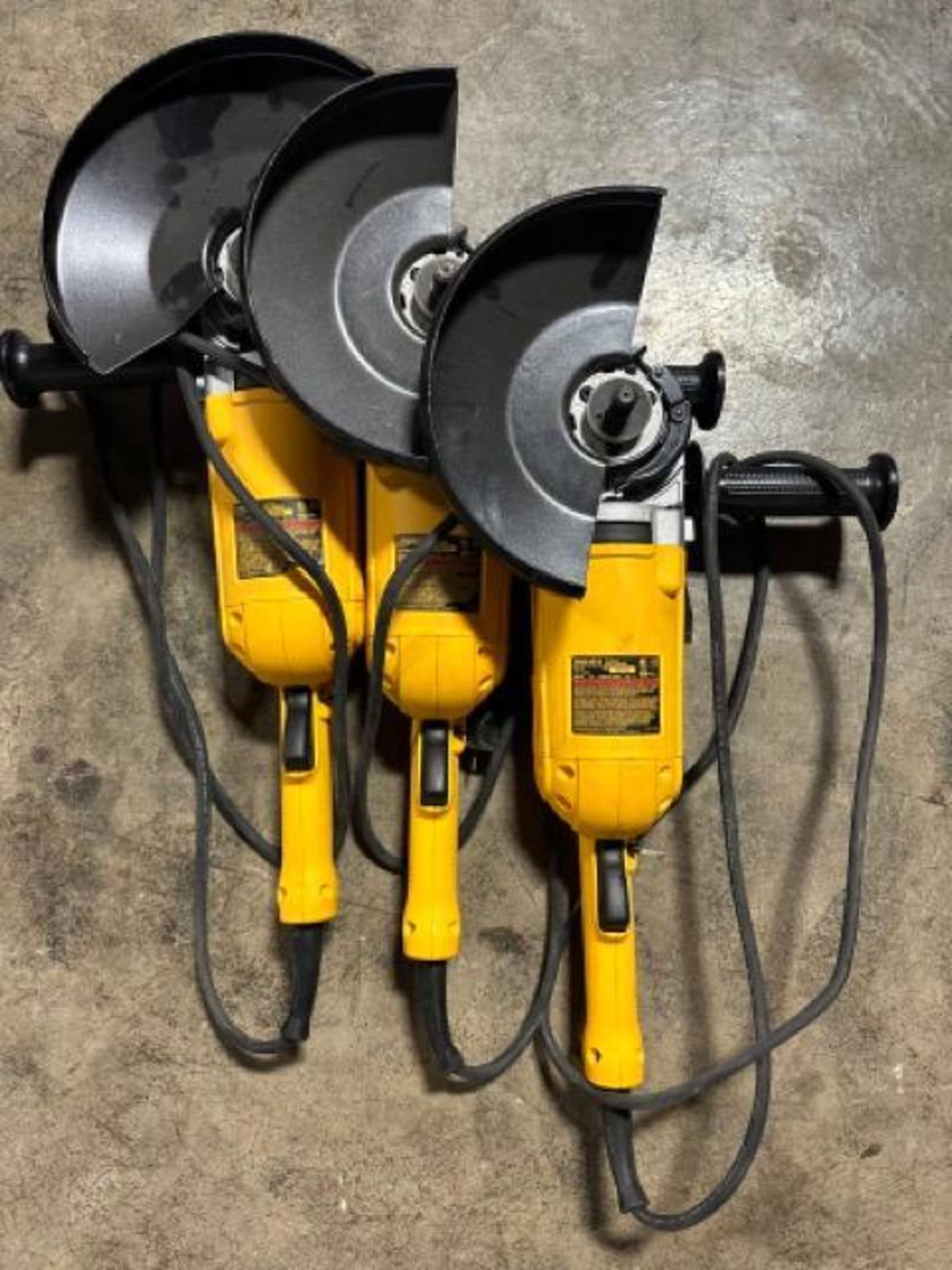 (3) DeWalt DWE4519 9" angle grinder - Image 2 of 3