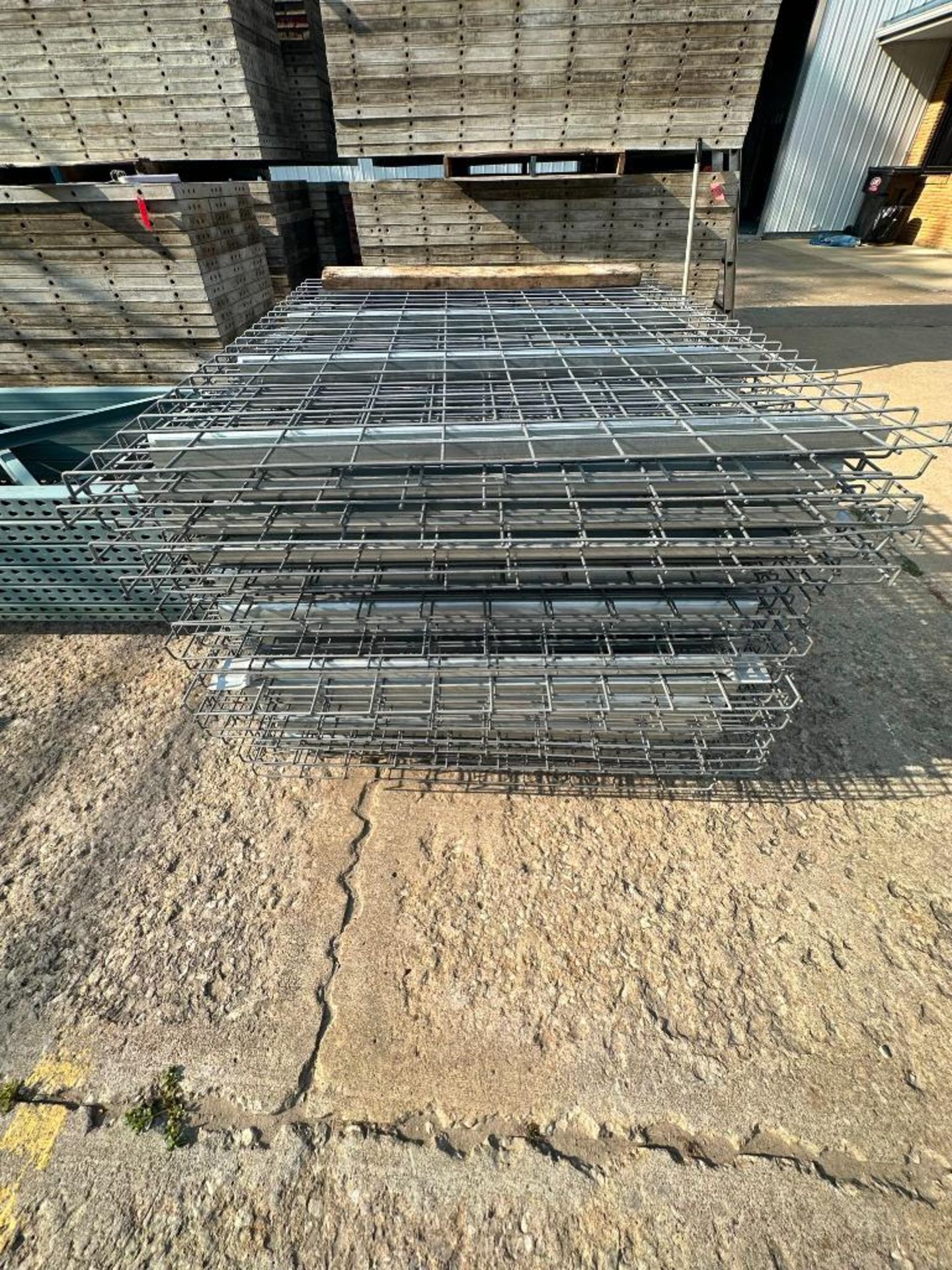 (34) wire decking, 42" x 4', located in Mt. Pleasant, IA.