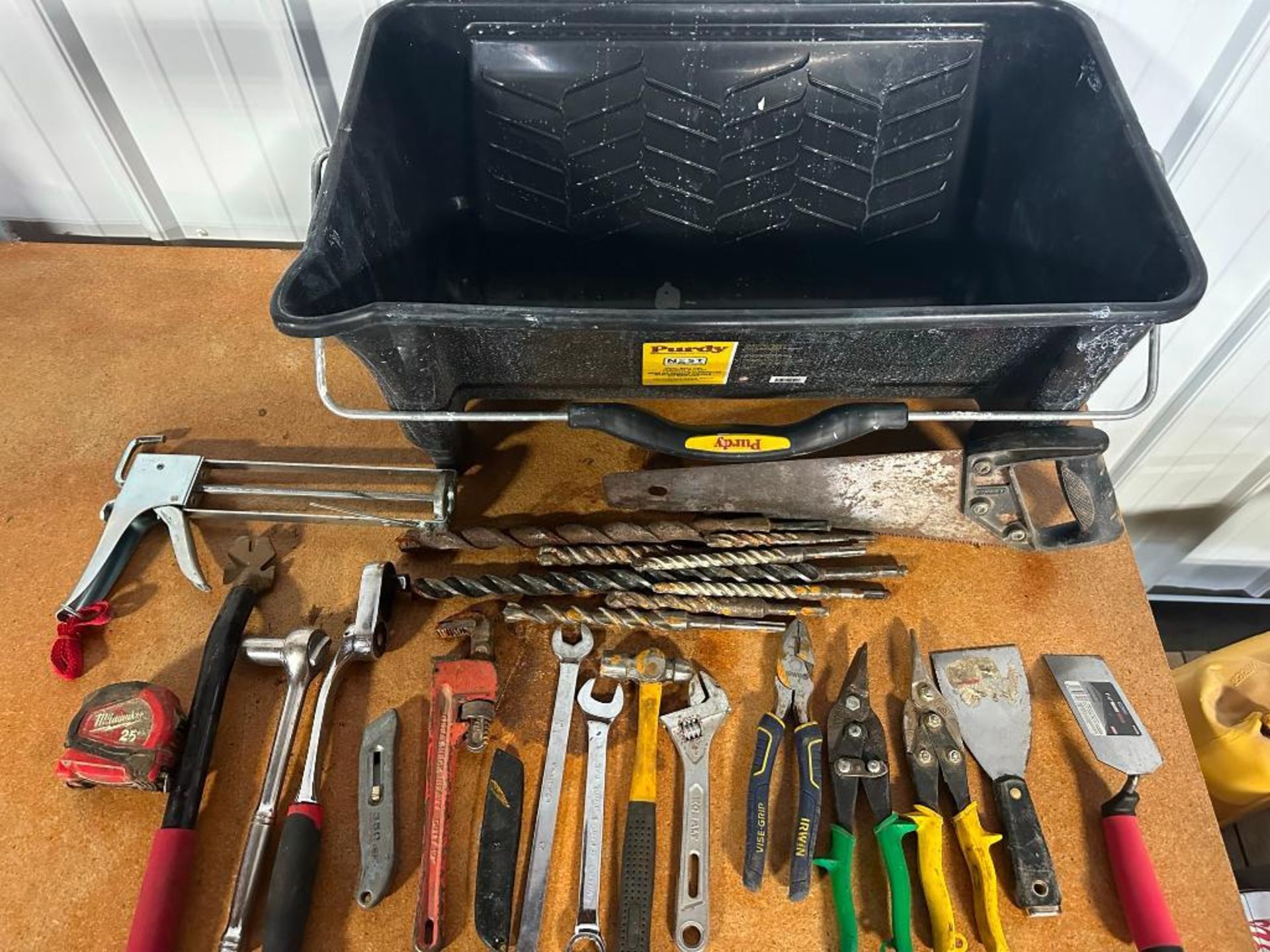 Misc hand tools, crescent wrench, pliers, snippers, tape measure, etc., located in Mt. Pleasant, - Image 2 of 5