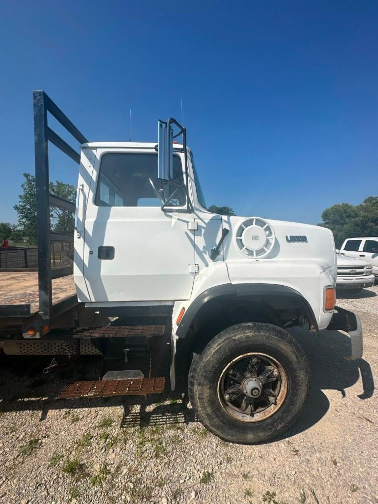 1995 Ford L9000 truck with Copma C2330/3 knuckle boom, 6x4, Caterpillar 3306 diesel engine, 111, - Image 2 of 46