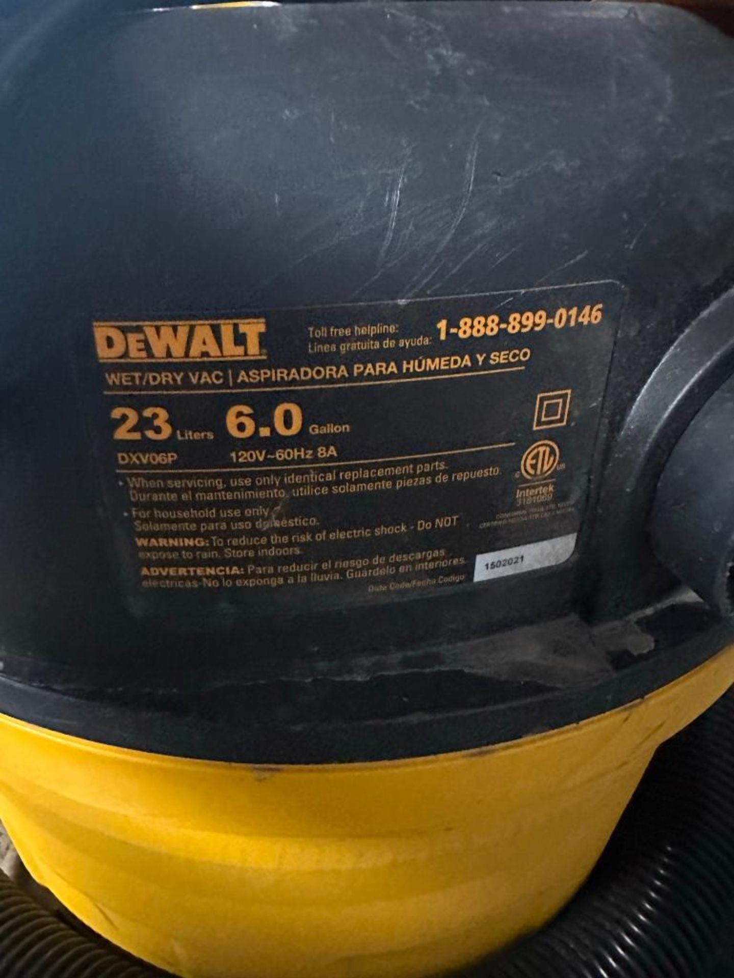 Dewalt 6 gallon wet/dry shop vac, model DXV06P, located in Mt. Pleasant, IA. - Image 2 of 2