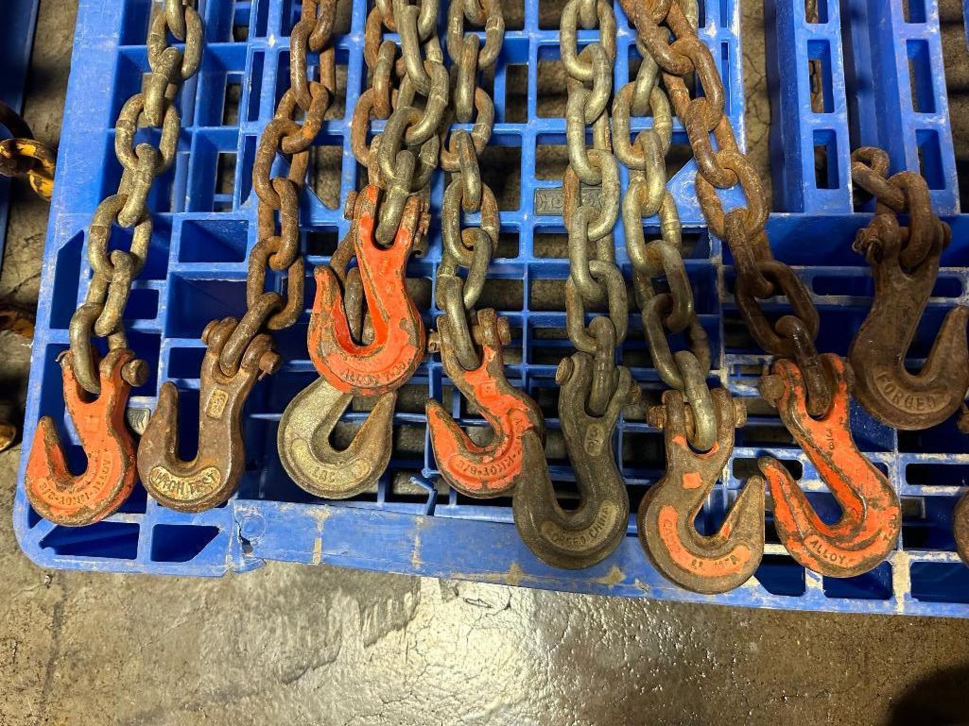 pallet of short chain with hook, located in Mt. Pleasant, IA. - Bild 4 aus 4
