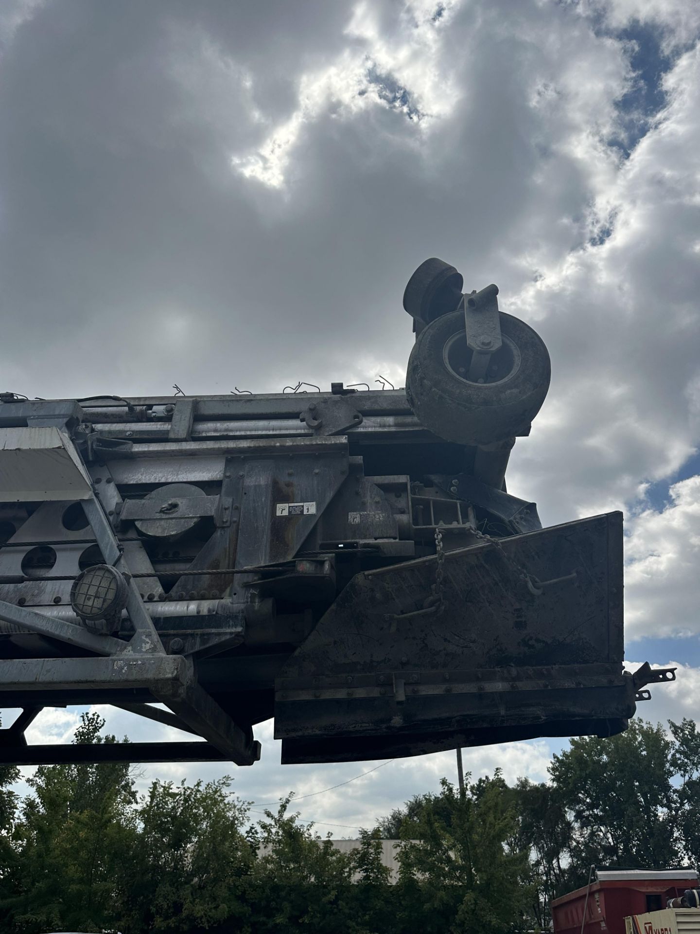 2001 Putzmeister telebelt TB105 on 2000 Mack RD600 8x4 concrete conveyor truck, diesel engine, 12, - Image 48 of 64