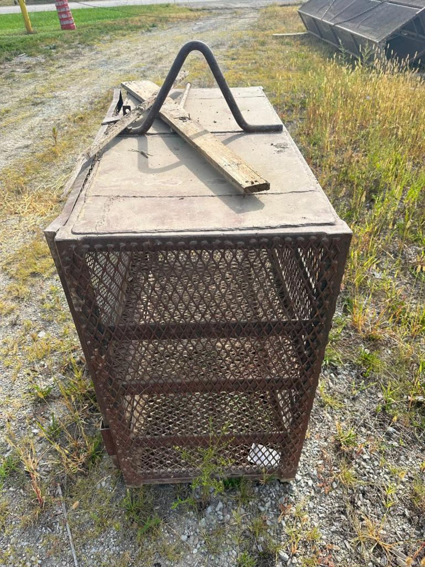 23" x 48" x 40" (49" with hook) accessory steel cage for pins, wedges and walers - Image 4 of 6