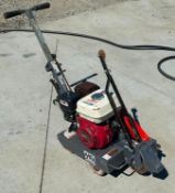 Multiquip Slab Saver green cut concrete saw, 6.5HP Honda engine, 8" blade, runs and operates