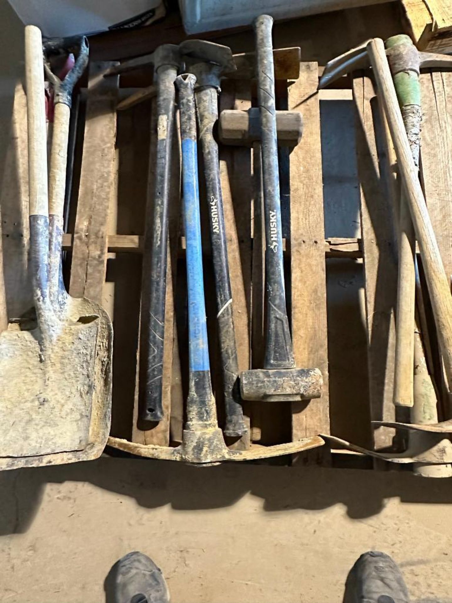 Pallet of tools to include scoop shovel, pick axe, maul - Image 3 of 5