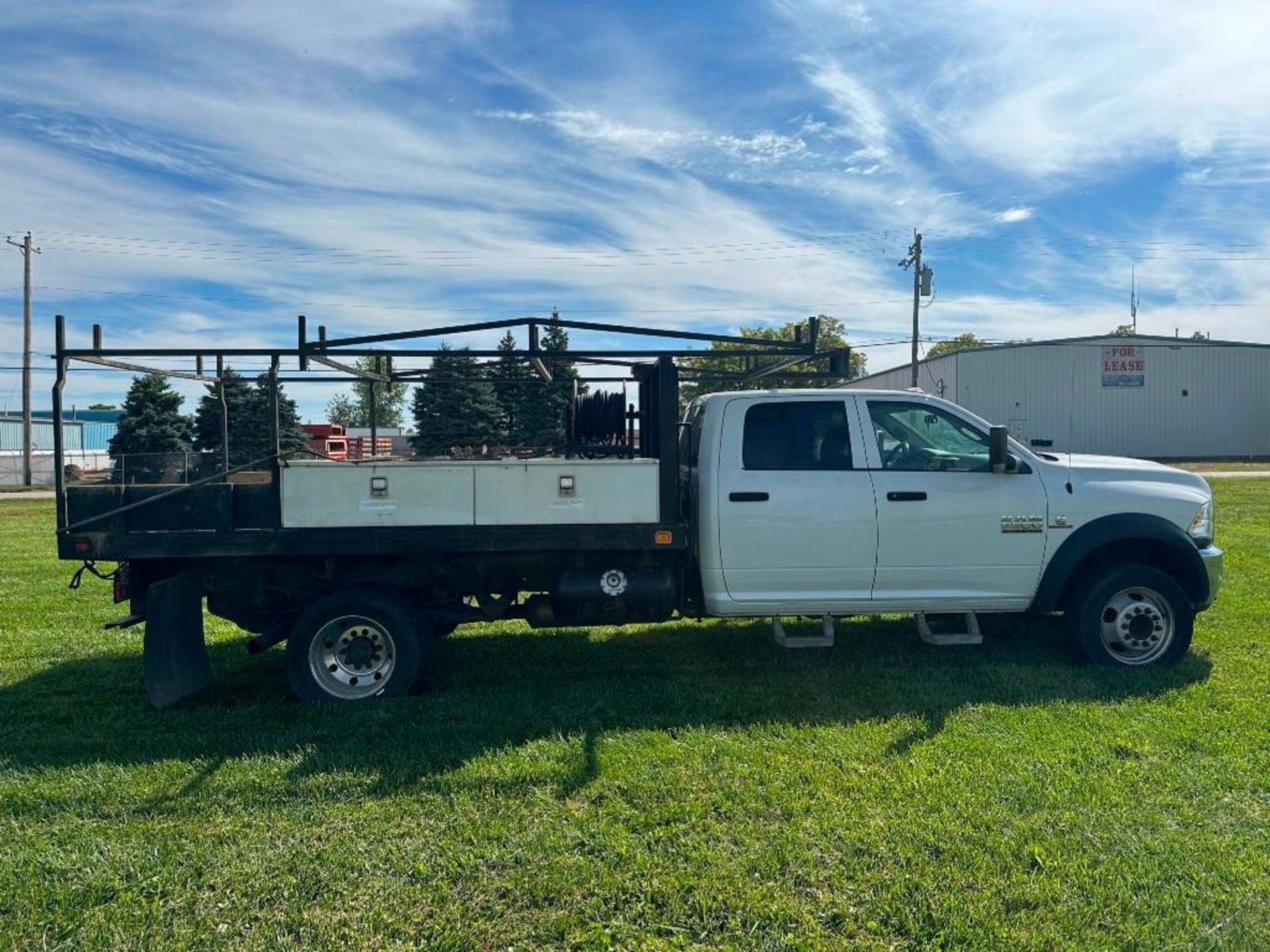 2017 Dodge Ram 5500 heavy duty truck, 6.7L Cummins Turbo diesel, dually, miles: 231,628 on truck, - Image 6 of 37