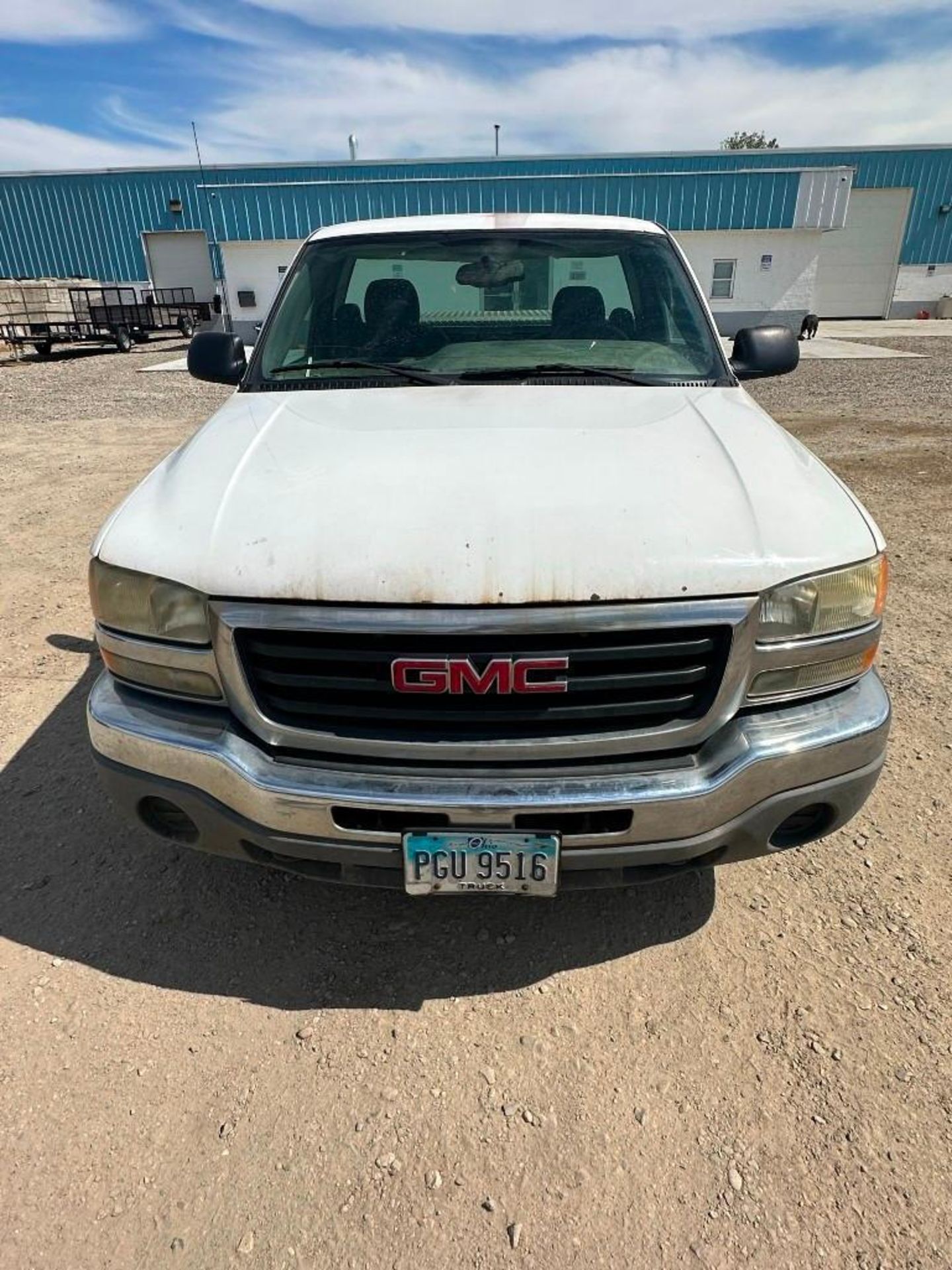 2004 GMC Sierra 1500 pickup truck, regular cab, miles: 309,833, VIN:1GTEC14T64Z255227, runs and - Image 8 of 21