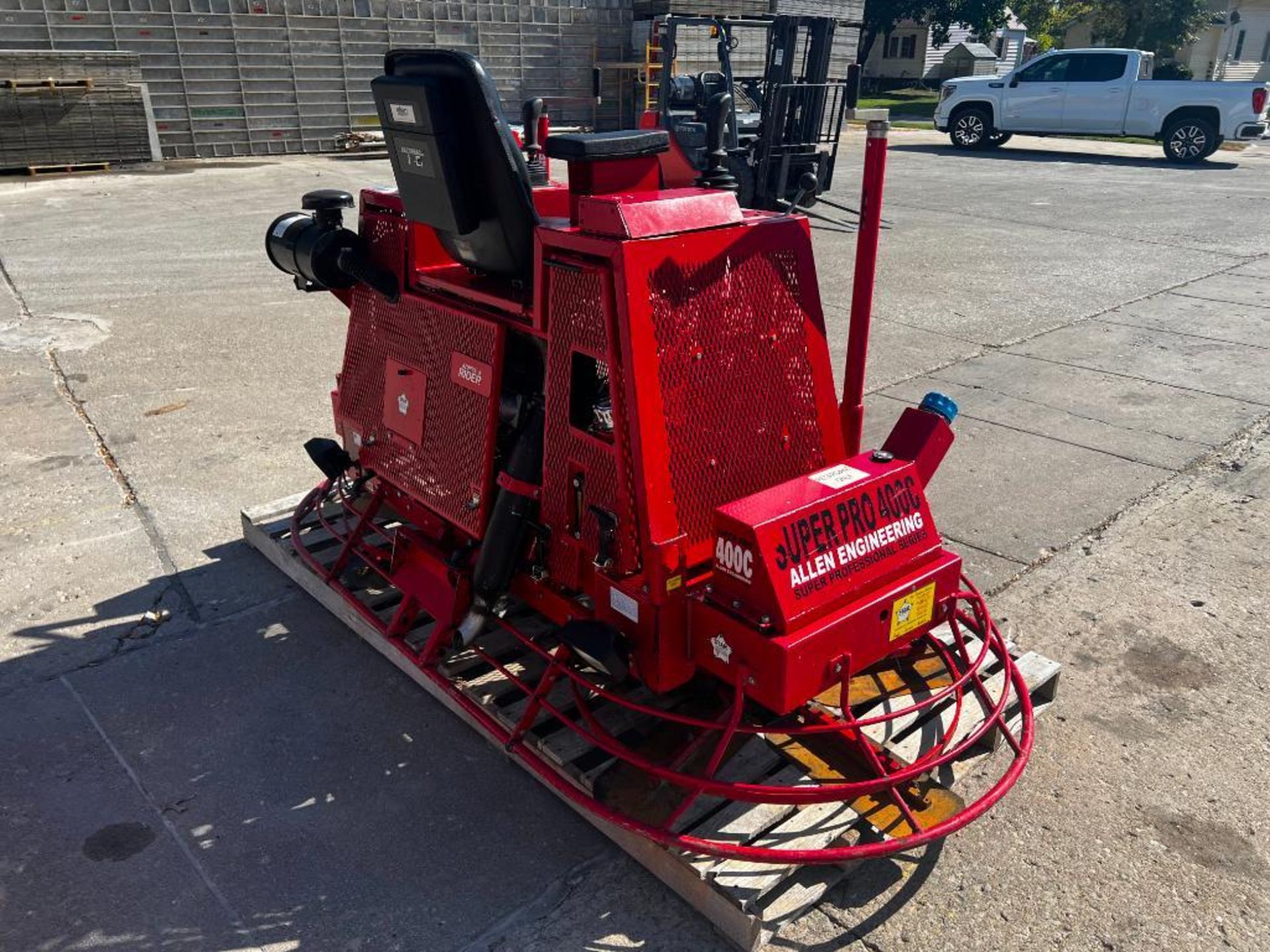 Allen Engineering Ride On Trowel, Super Pro 400C, Model 400C-SHD-PS, S/N: 40C0605002 Kubota V1505- - Image 4 of 19