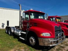 2008 Mack Pinnacle CXU613 Tractor/Truck, miles showing 742k, hours 21,986, Eaton Fuller 10 Speed