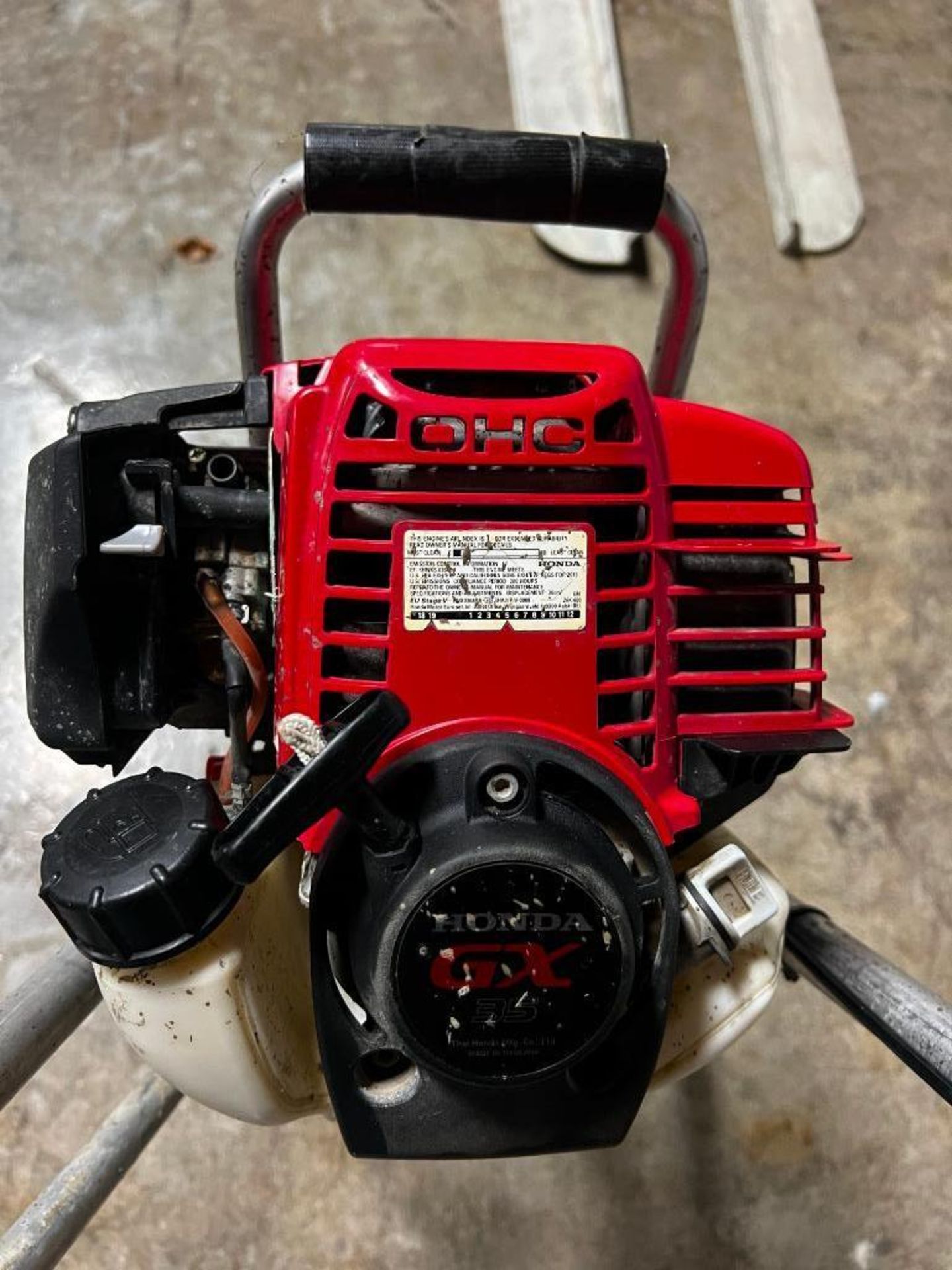 OHC Vibra Strike Power Screed, Serial # TH18854, Honda GX35, 4 stroke engine, Located in Mt. - Image 3 of 4