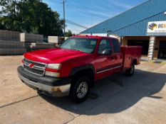 2005 Chevy 2500 HD Truck with Knapheide service box, extended cab, miles showing: 164k, Allison