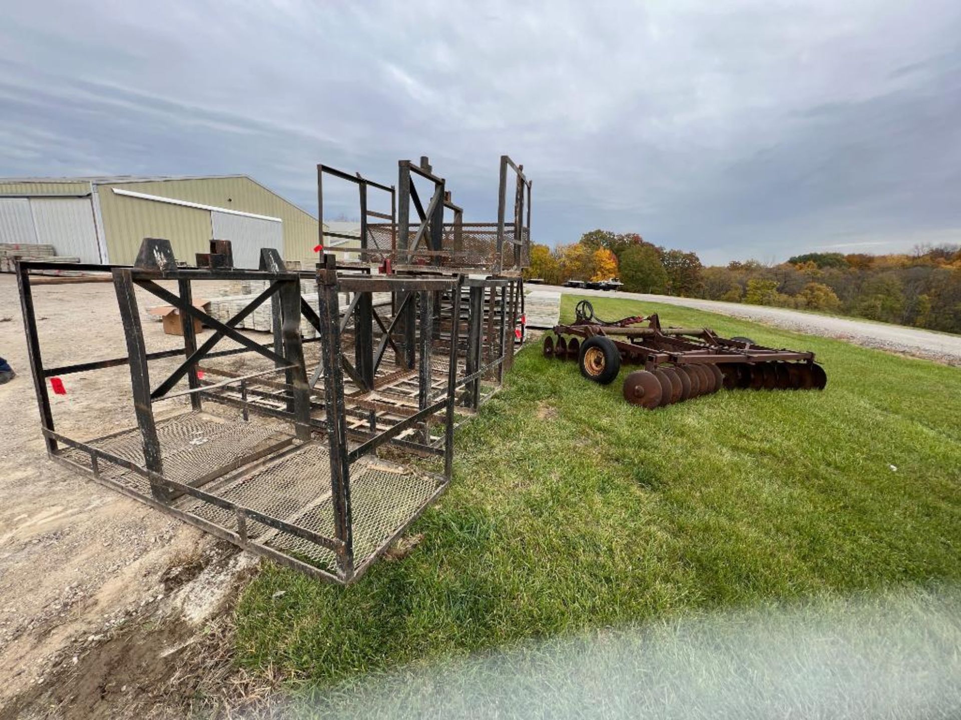 (1) 4' Filler Basket with bell hook. Located in Hopedale, IL. - Image 2 of 3