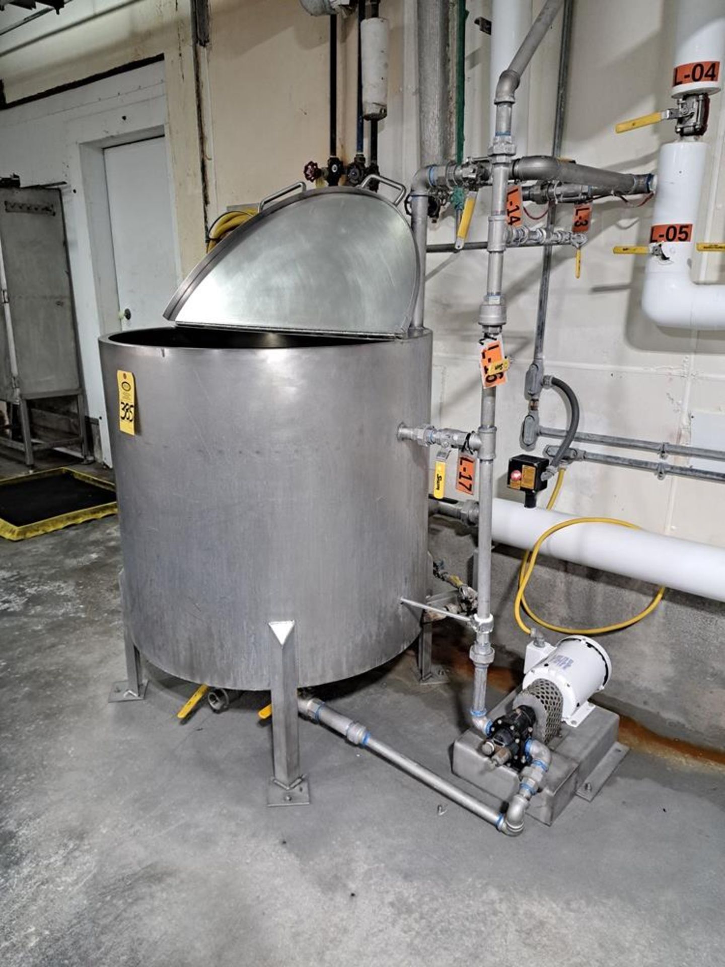 Stainless Steel Jacketed Tank, 36" Dia. X 36" D, 1" outlet with 2 h.p., 230/460 volt motor on