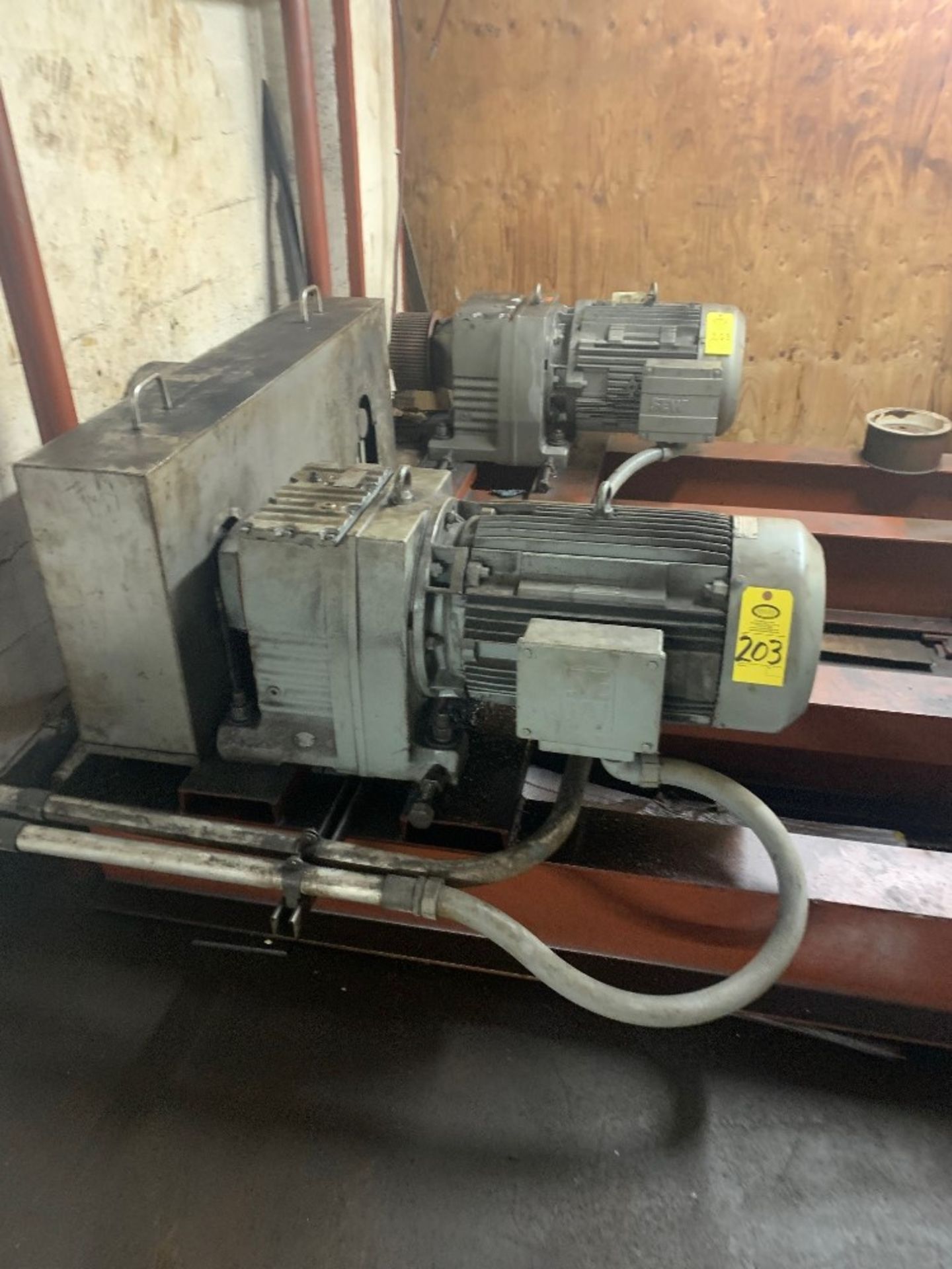 Lot of (2) SEW Gearboxes on 3 phase motors: Required Loading Fee $200.00, Rigger-Norm Pavlish, - Image 3 of 5
