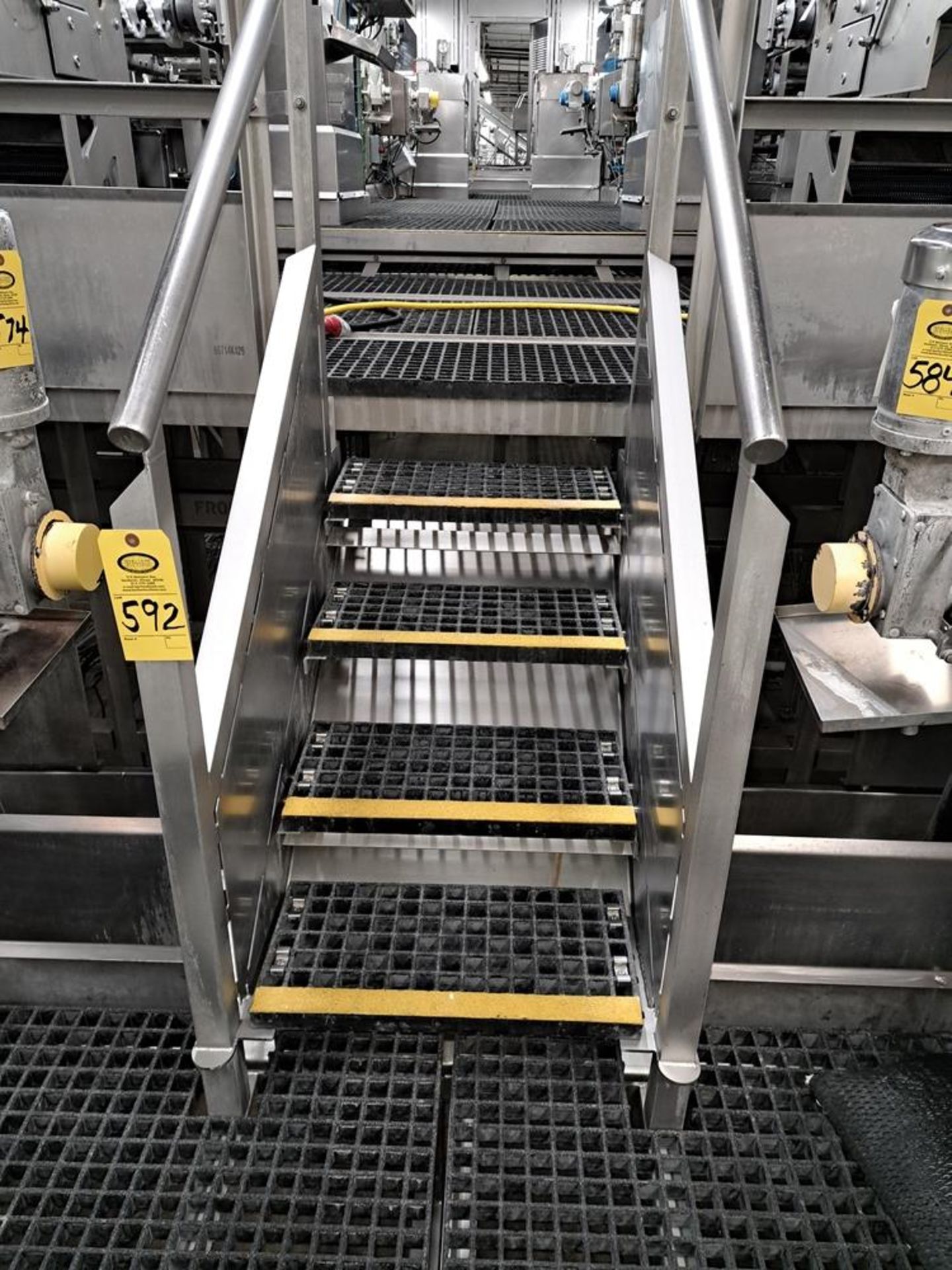 Stainless Steel Platform, 8' W X 10' L, chemgrate flooring, with stairs, 16" L with stairs: Required - Image 2 of 2