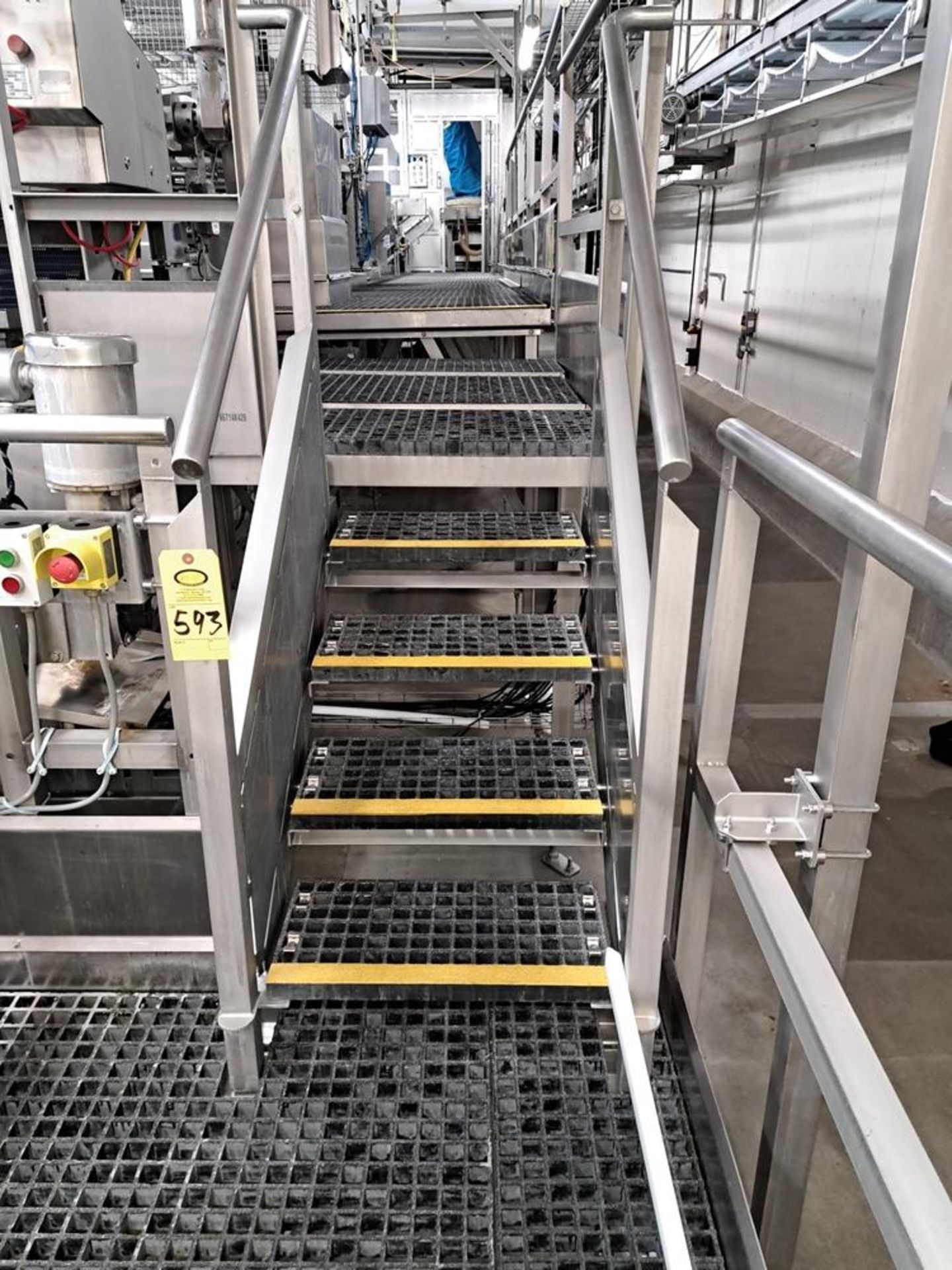 Stainless Steel Platform, 4' W X 10' L, chemgrate flooring, with stairs, 16" L with stairs: Required - Image 2 of 2