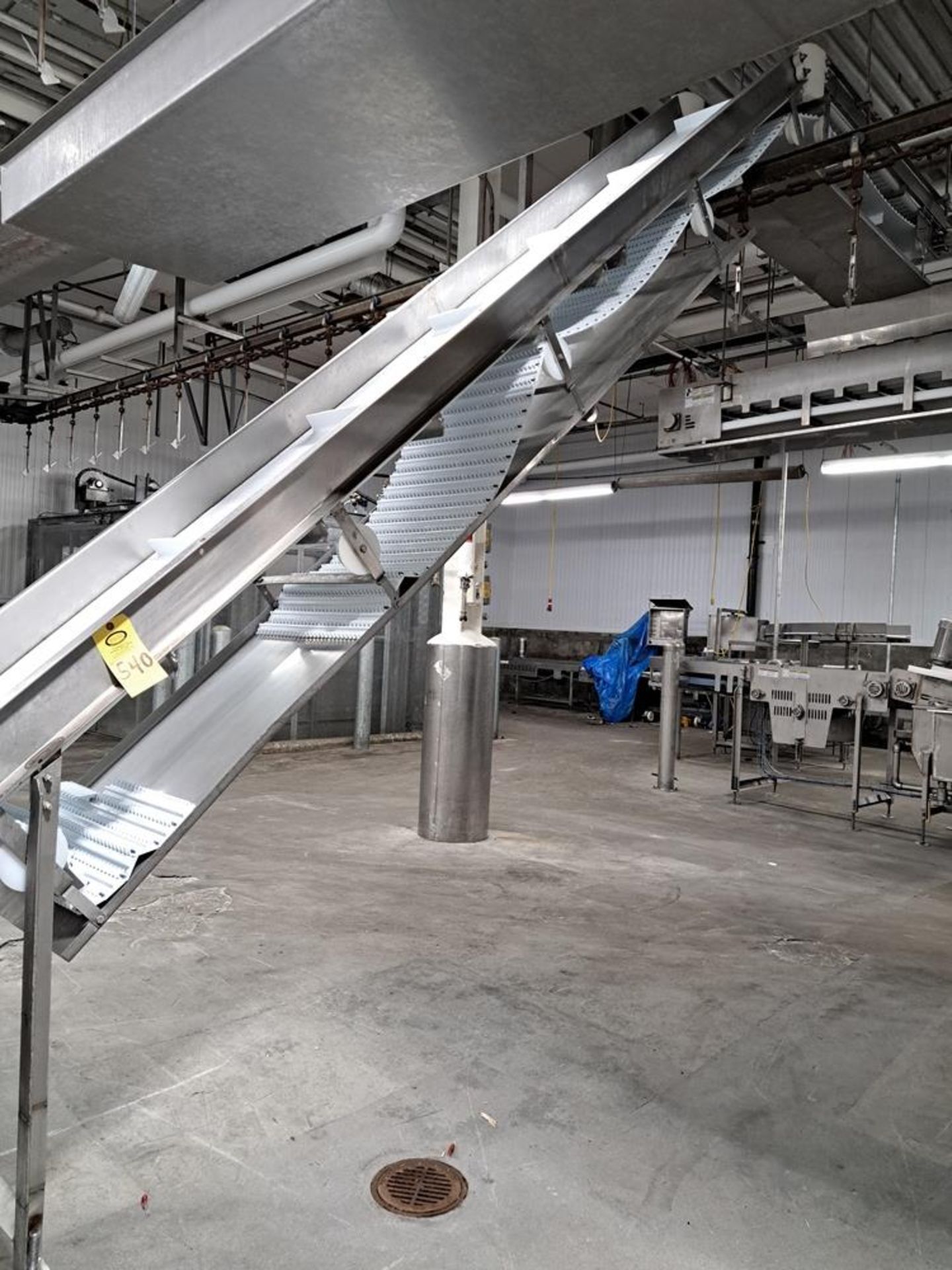 Stainless Steel Conveyor, 20" W X 32' L, 13' discharge, flighted belt, stainless steel, 230/460 volt - Image 5 of 7