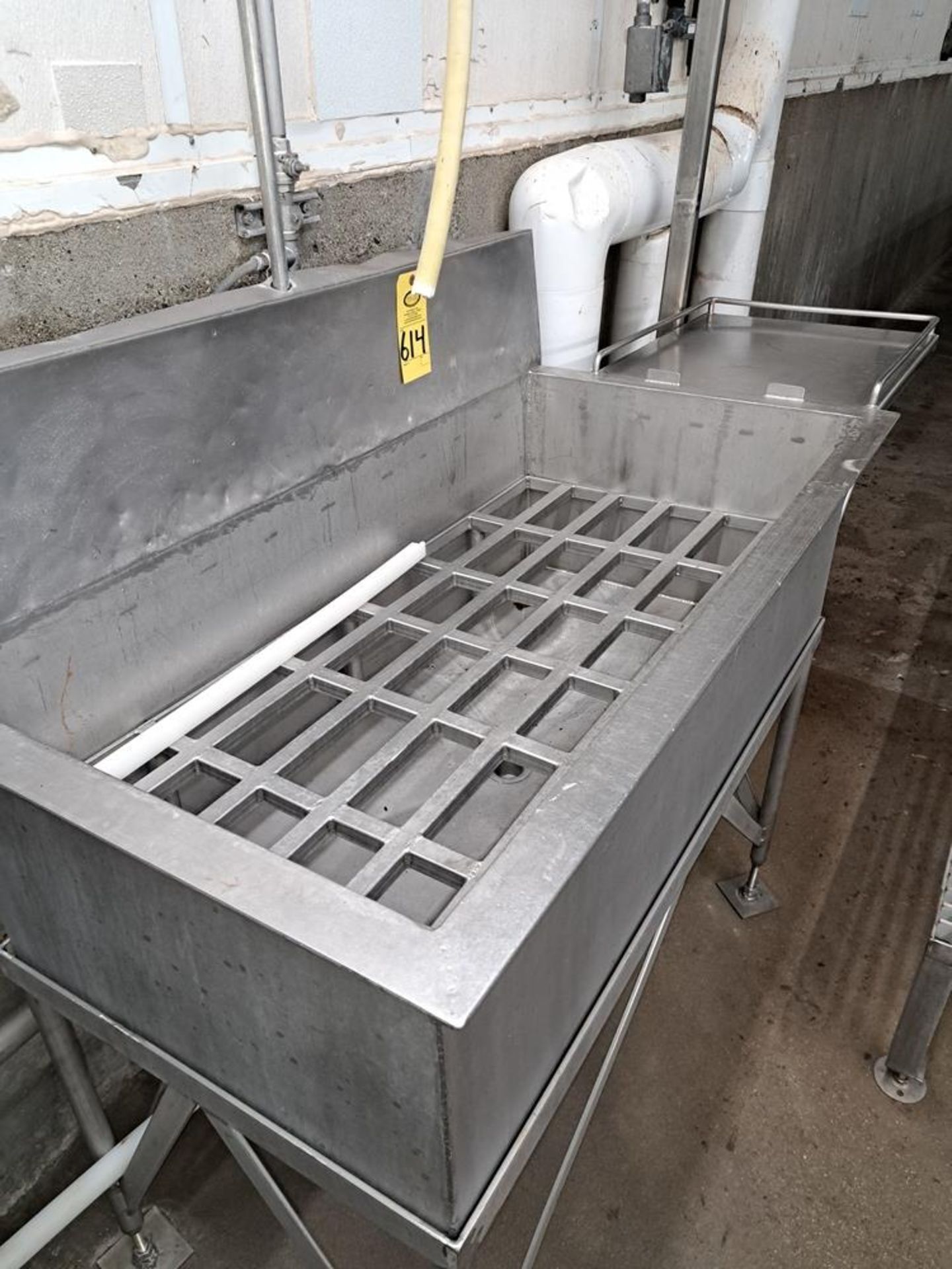 Stainless Steel Basin, 24" W X 4' L X 16" D side board: Required Loading Fee $200.00, Rigger-Norm - Image 2 of 2