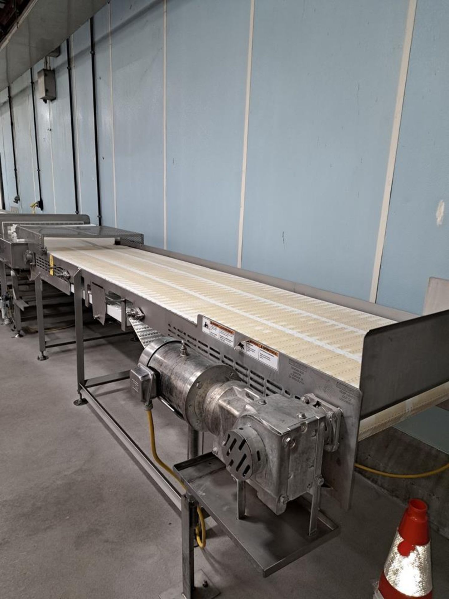 Belly Transfer Conveyor, 32" W X 12' L intralox belt: Required Loading Fee $400.00, Rigger-Norm - Image 2 of 2