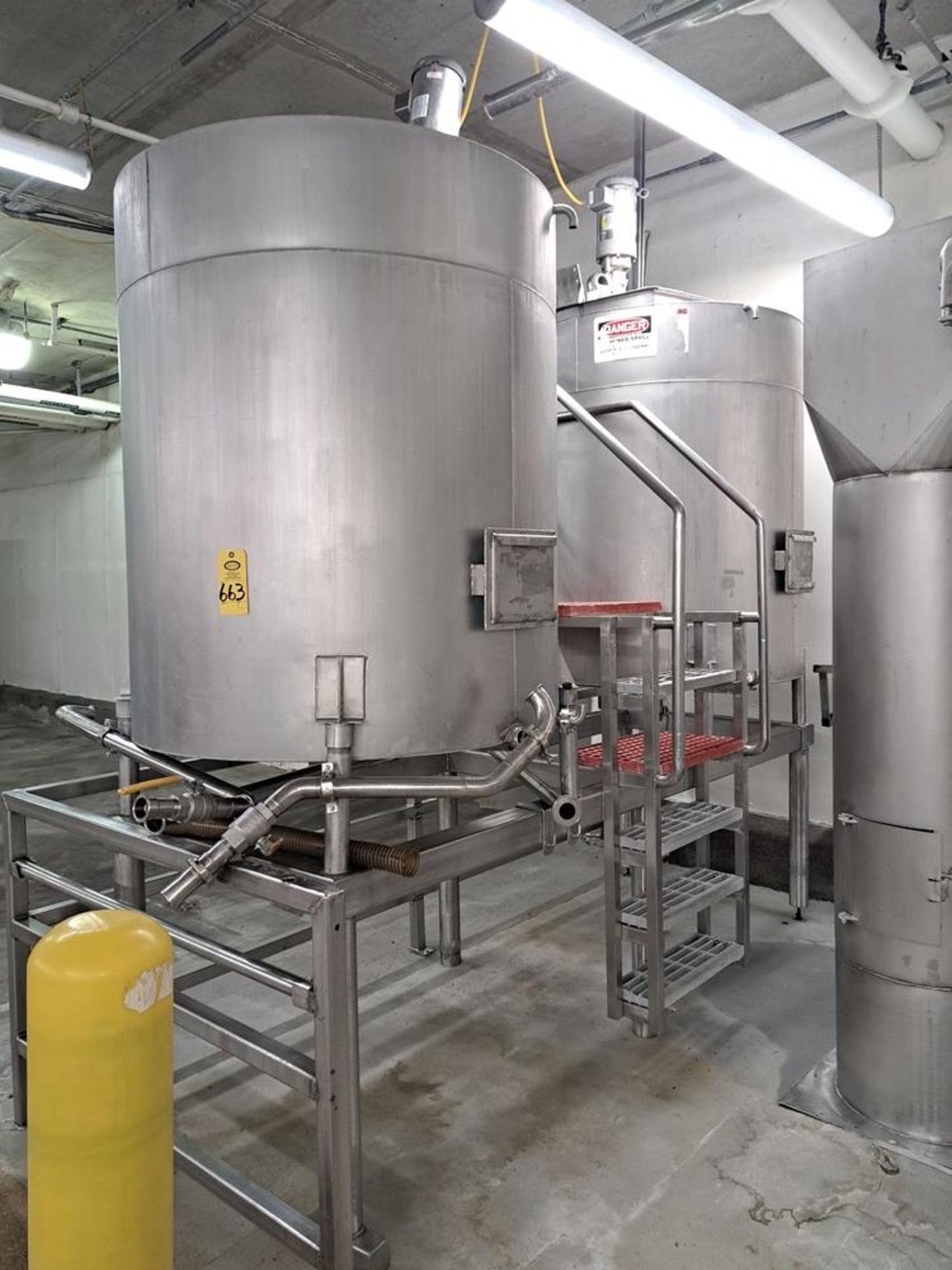 Stainless Steel Brine Mixing Station, (2) stainless steel tanks with 4' Dia. X 5' D with mixers on - Image 2 of 6