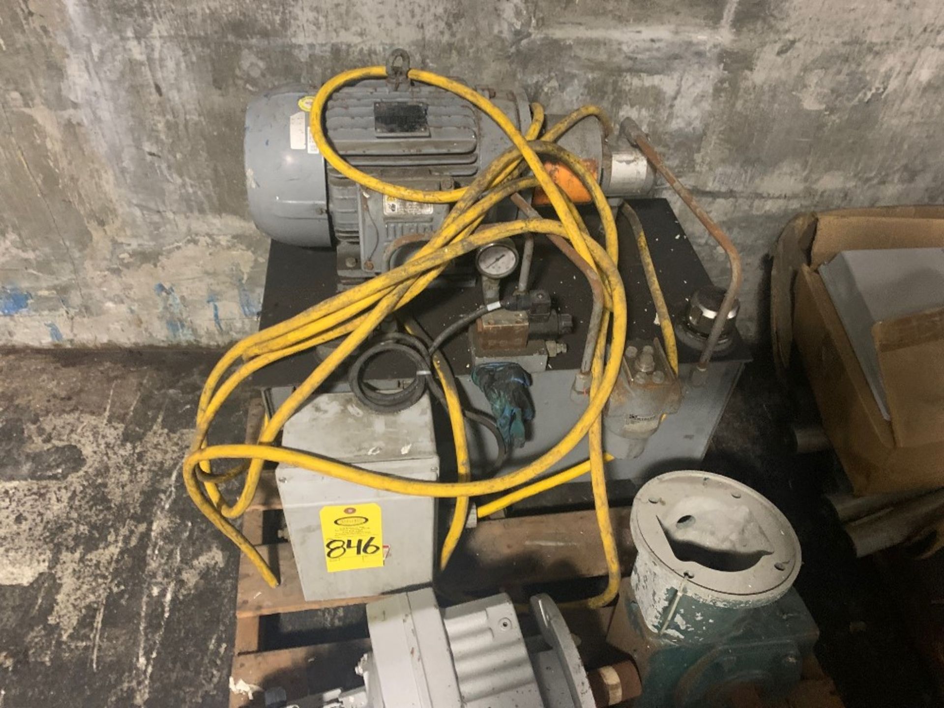 Hydraulic Power Pack, 7.5 h.p., 230/460 volt, 3 phase: Required Loading Fee $75.00, Rigger-Norm - Image 2 of 2