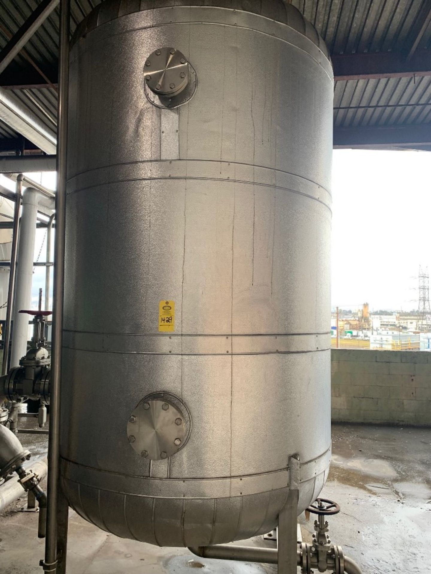 Insulated Stainless Steel Tank, high pressure, hot water storage tank, 6' Dia. X 10' T approx.: