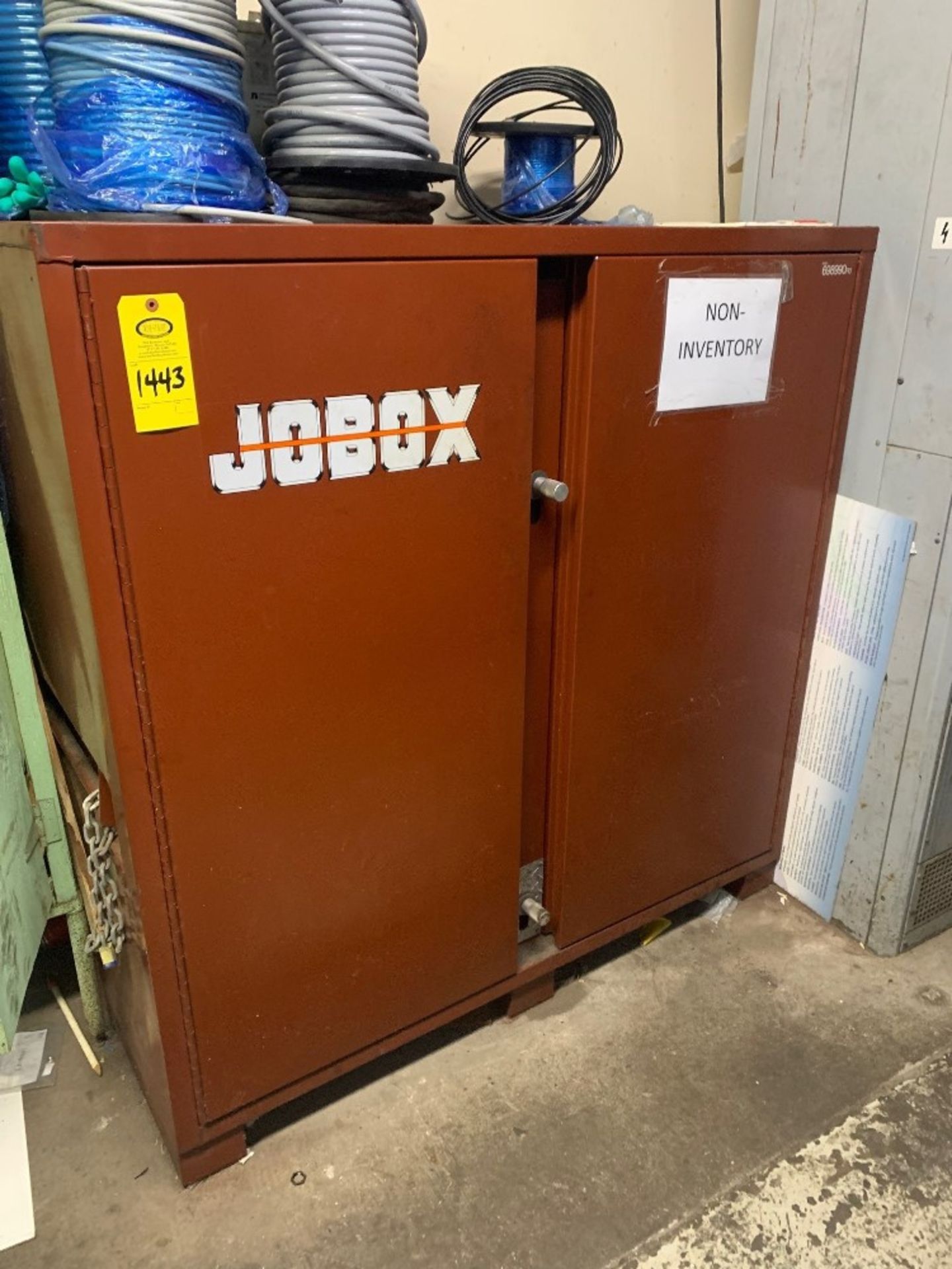 Jobox: Required Loading Fee $50.00, Rigger-Norm Pavlish, Nebraska Stainless (402)540-8843