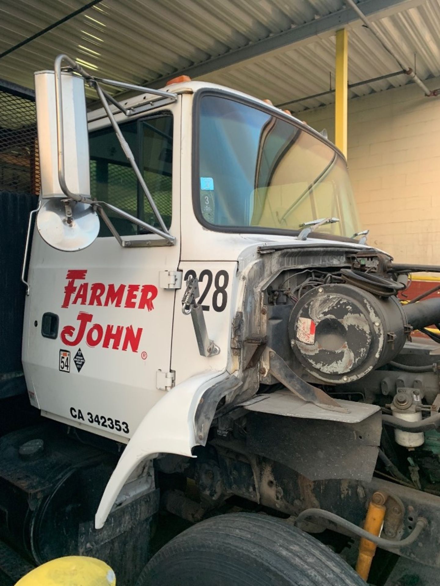 Ford L8000 Diesel Truck, Vin #1FDYY82AINVA22309, Mfg. 02/1992, 281,000 miles, triple axle, 24' - Image 19 of 25